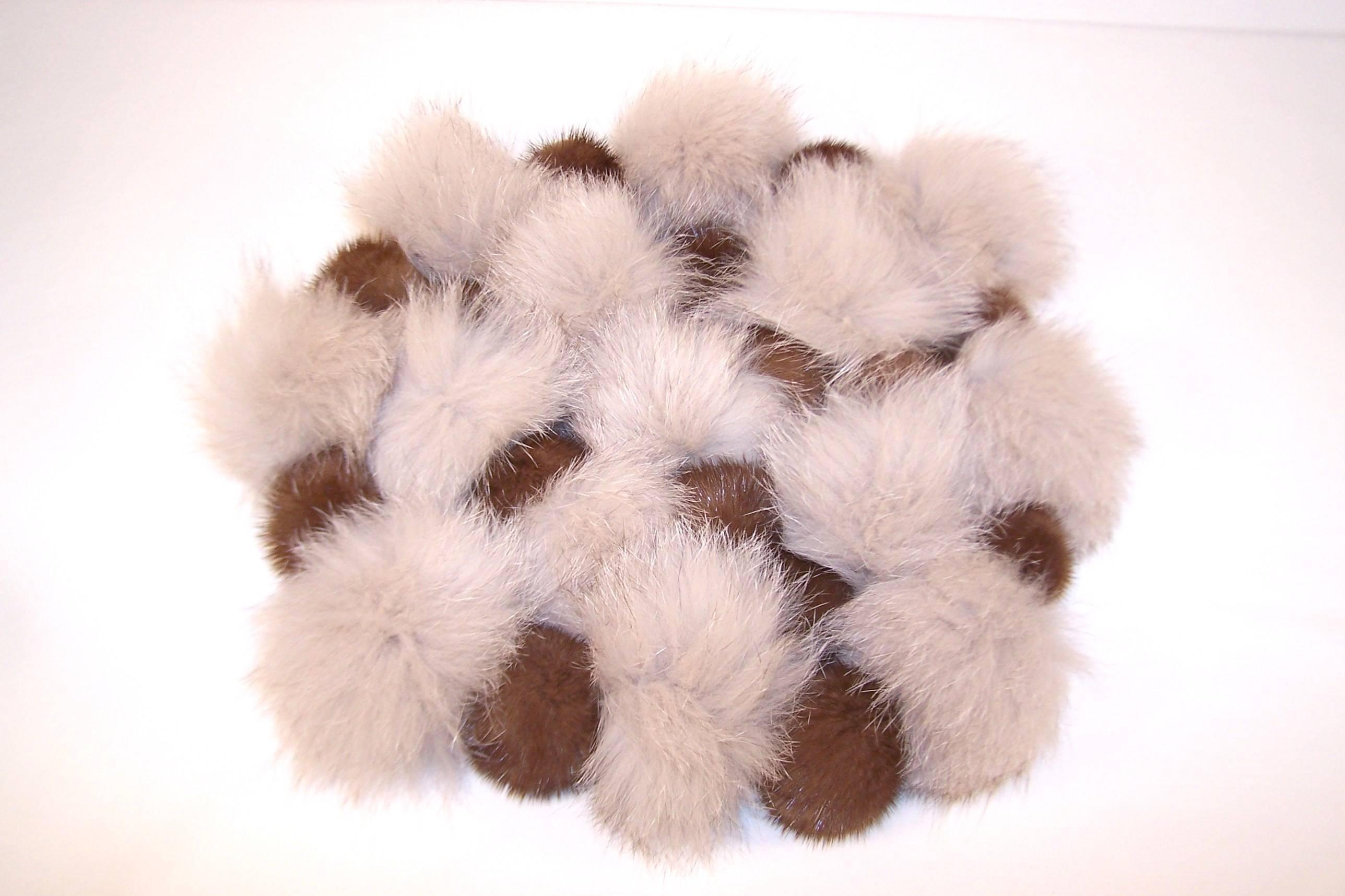 Brauner Pom-Bommel-Schal aus Neckholder aus Nerz und Fuchspelz, 1990''s im Angebot 2