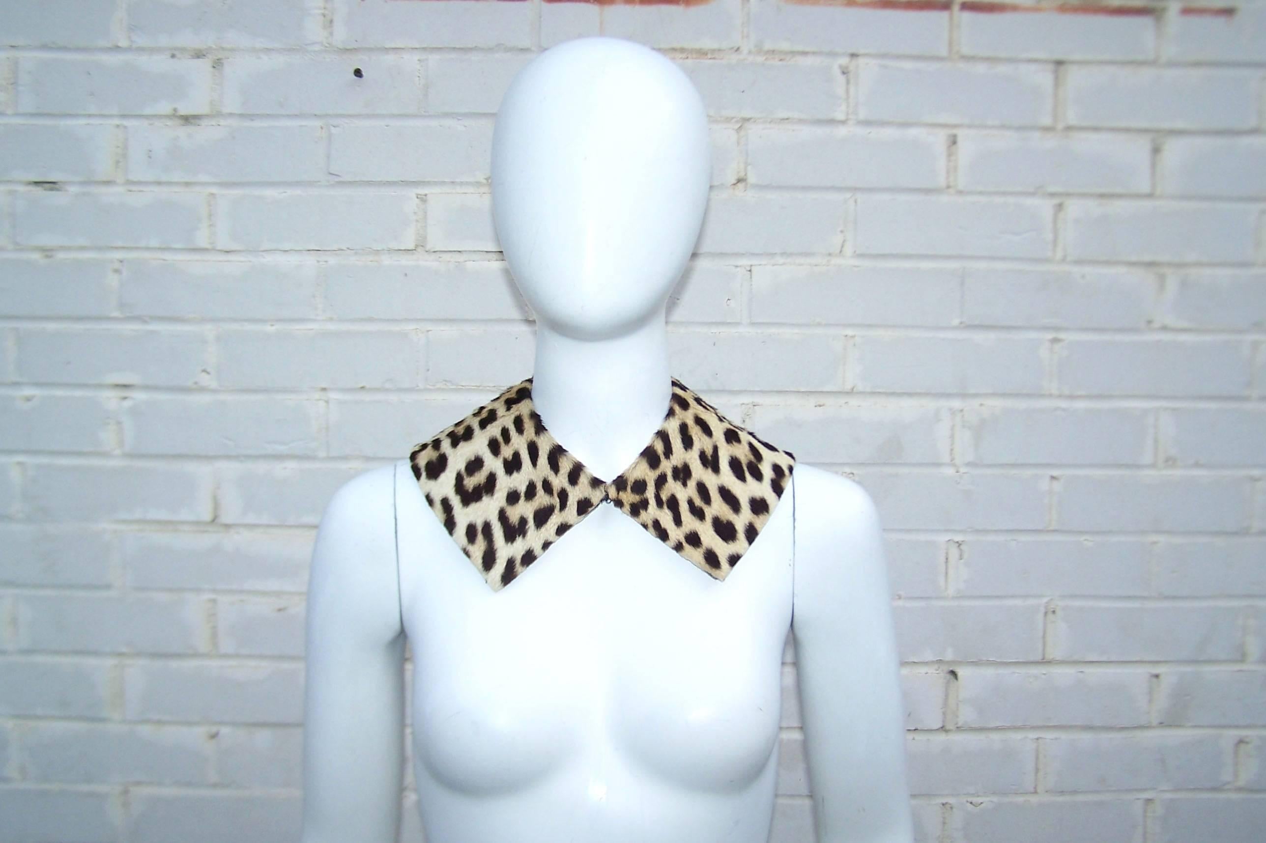 Beige 1950's Leopard Print Fur Collar