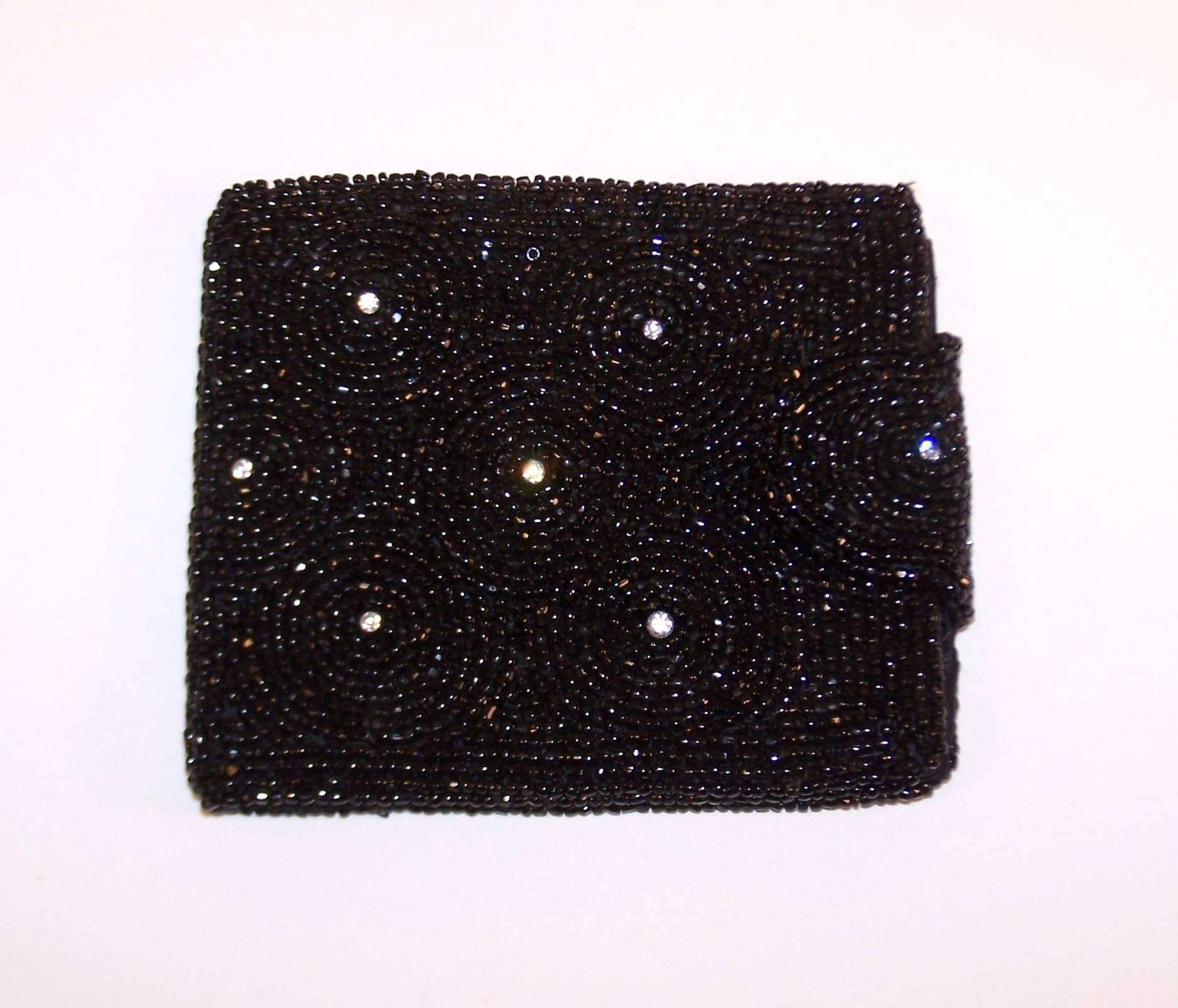 1950's Saks Fifth Avenue Black Beaded Evening Wallet With Rhinestones In Excellent Condition In Atlanta, GA