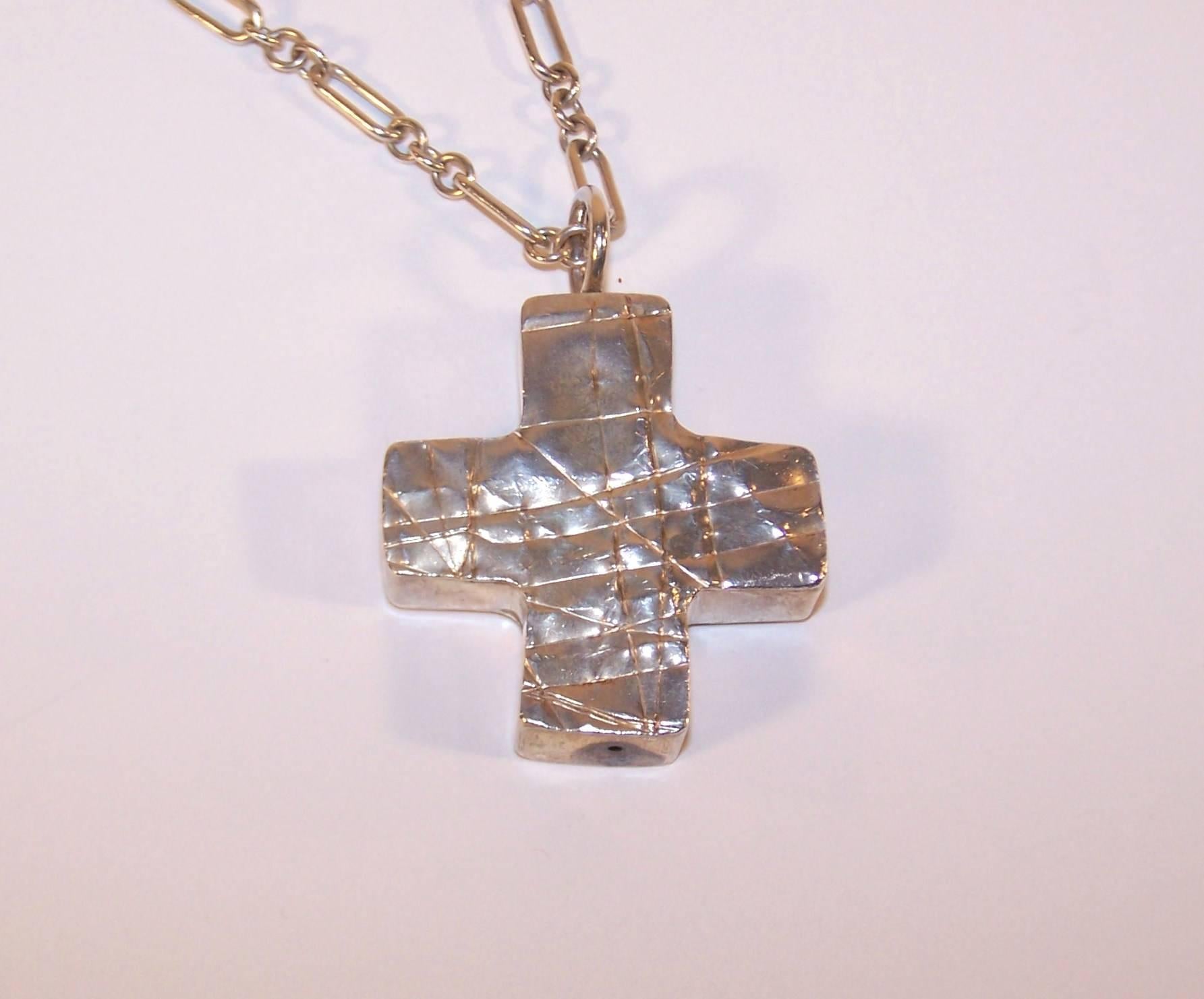 Women's Goth 1980's Modernist Margaret Ellis Sterling Silver Cross Necklace
