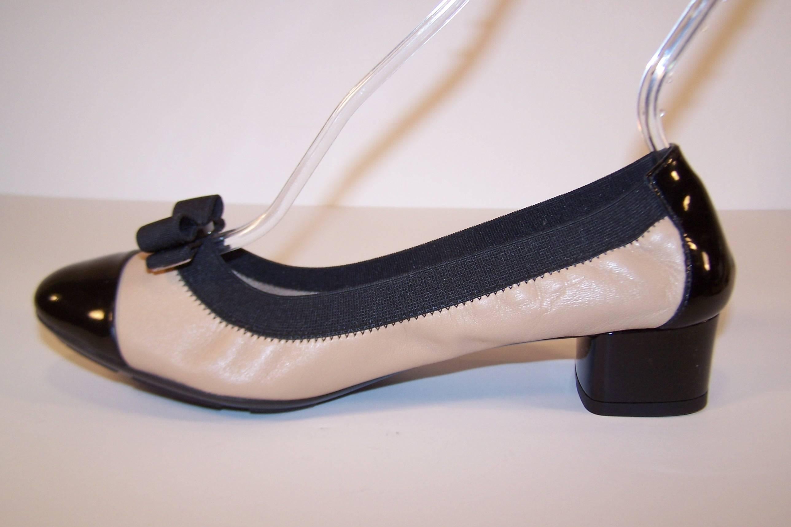 New In Box Ferragamo 'My Paris' Ballerina Shoes Size 8 In New Condition In Atlanta, GA