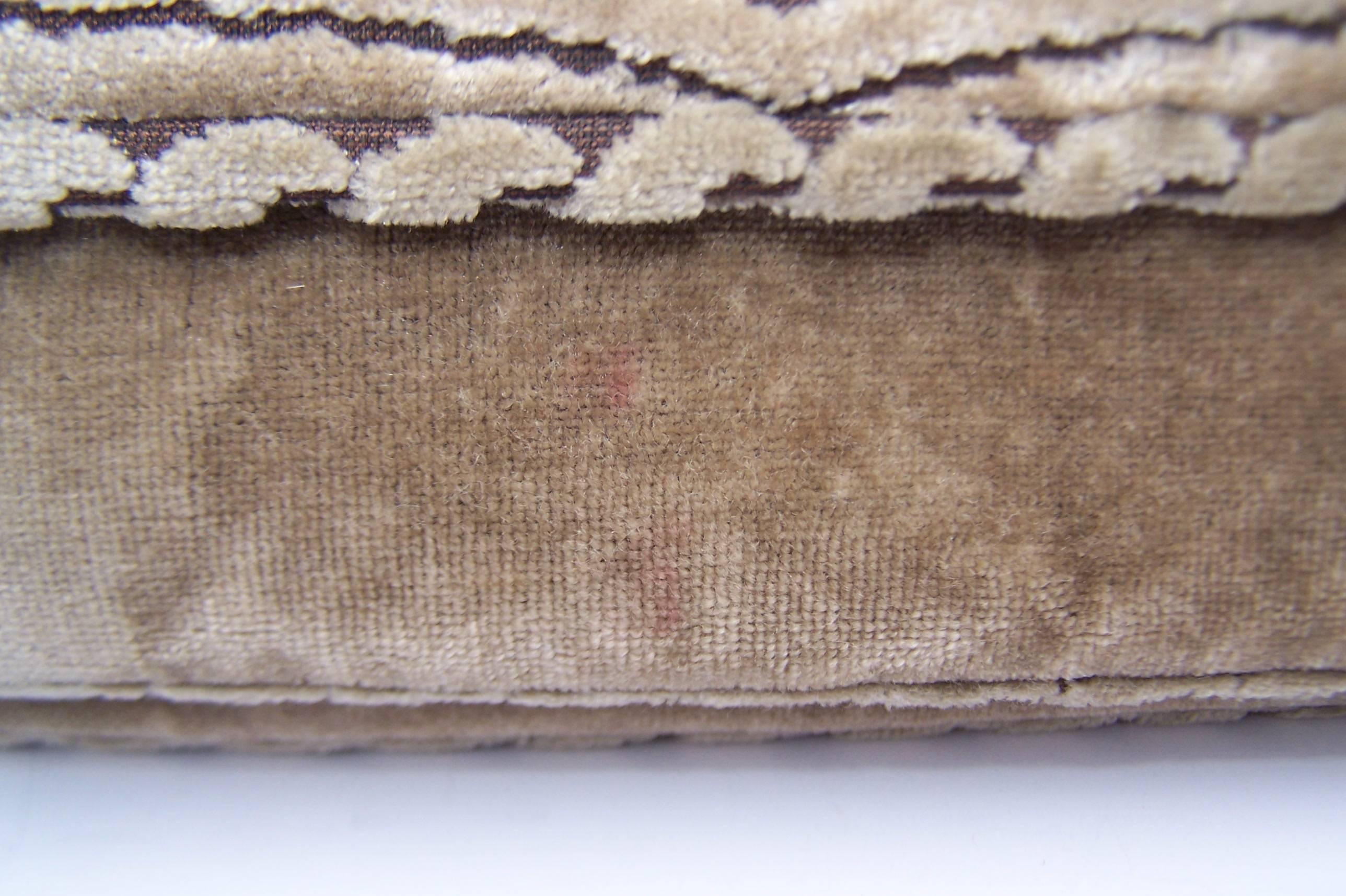 Plush 1960's Giotti Italian Taupe Velvet Trompe L'oeil Handbag 3