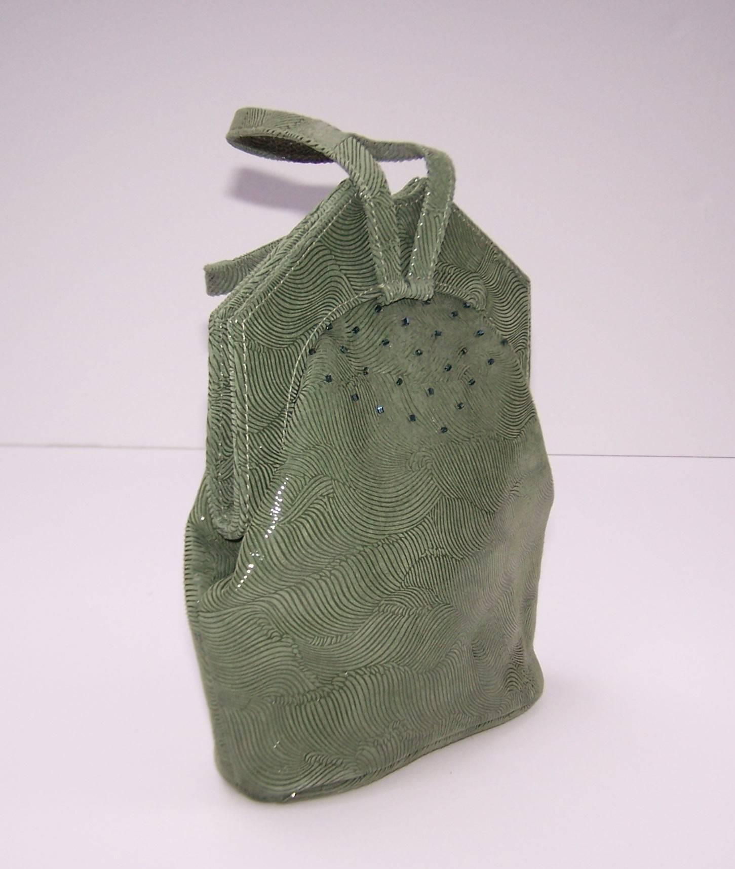 C.1990 Michelle LaLonde Suede Sage Green Wristlet Handbag In Good Condition In Atlanta, GA