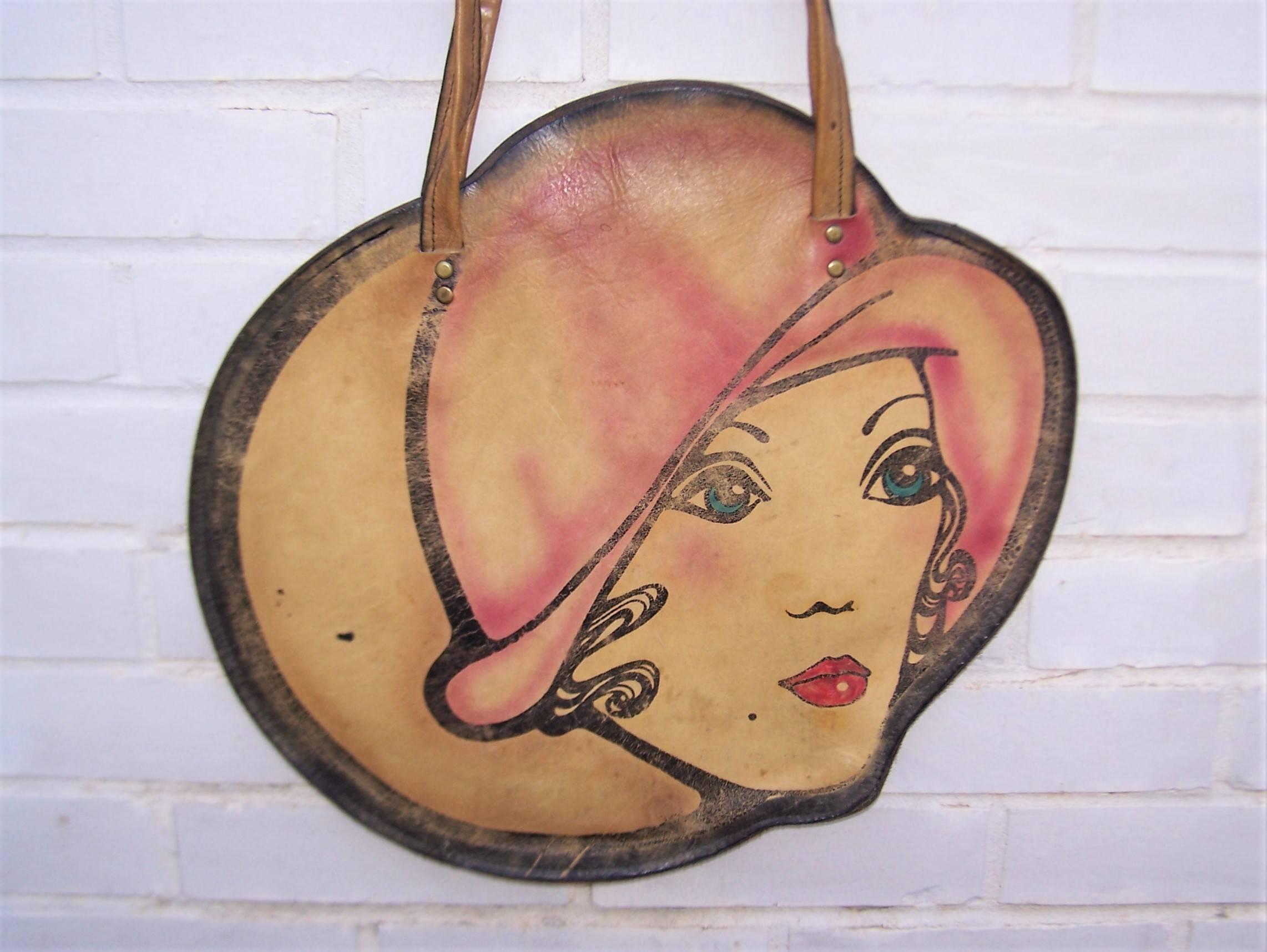Mod 1960's Hand Painted Leather Handbag With Flapper Girl In Good Condition In Atlanta, GA