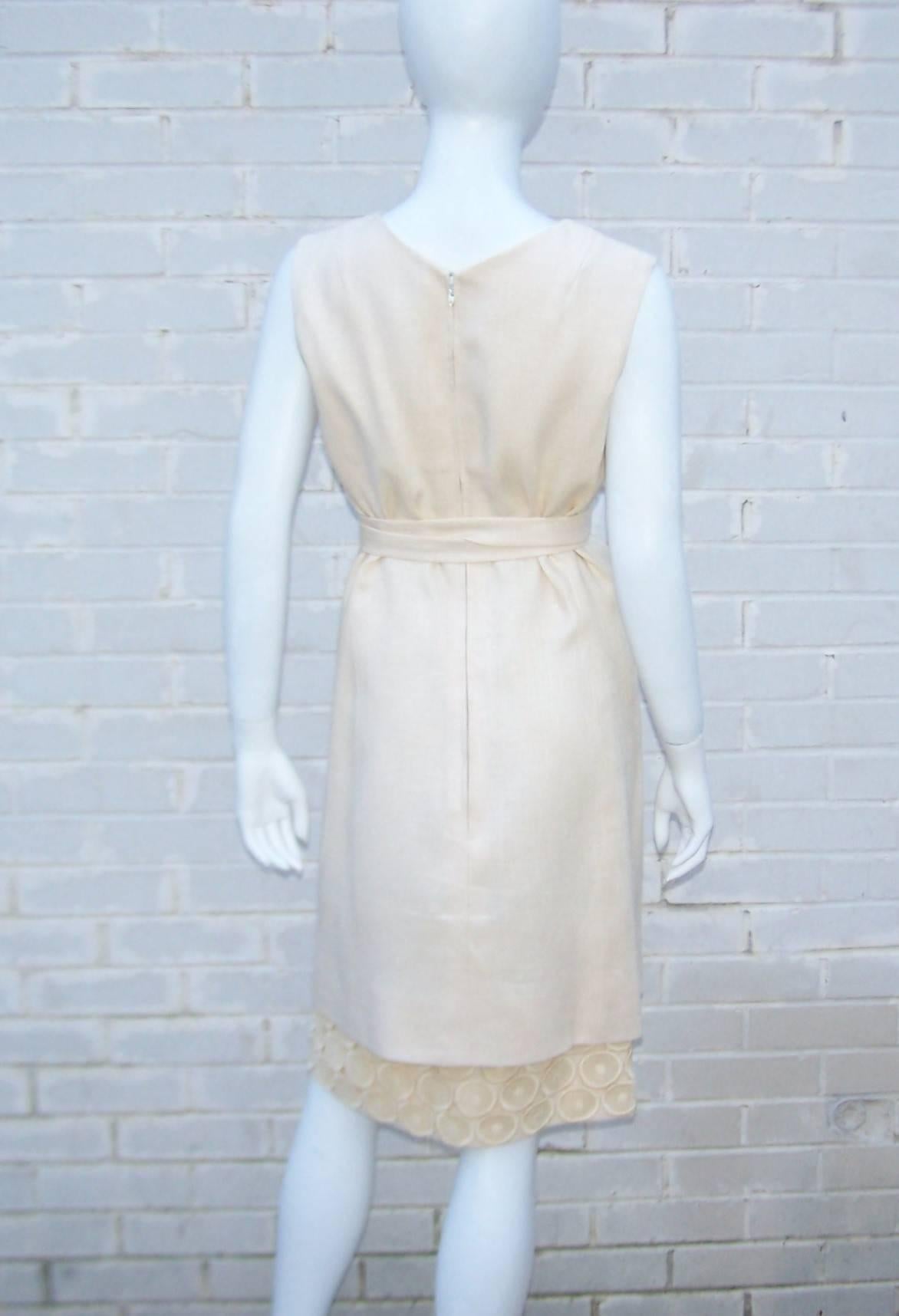Fresh 1960's Young Elegante Linen Shift Dress With Eyelit Underskirt 3