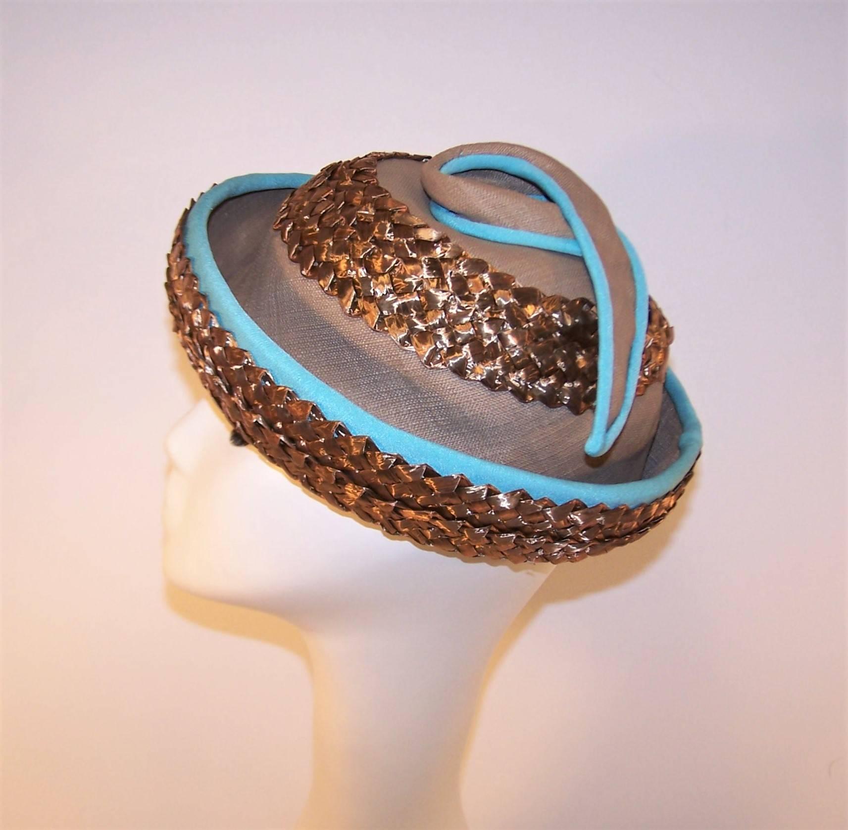 Bonta Creatrice Brown Linen & Straw Hat With Turquoise Details, 1960’s In Good Condition For Sale In Atlanta, GA