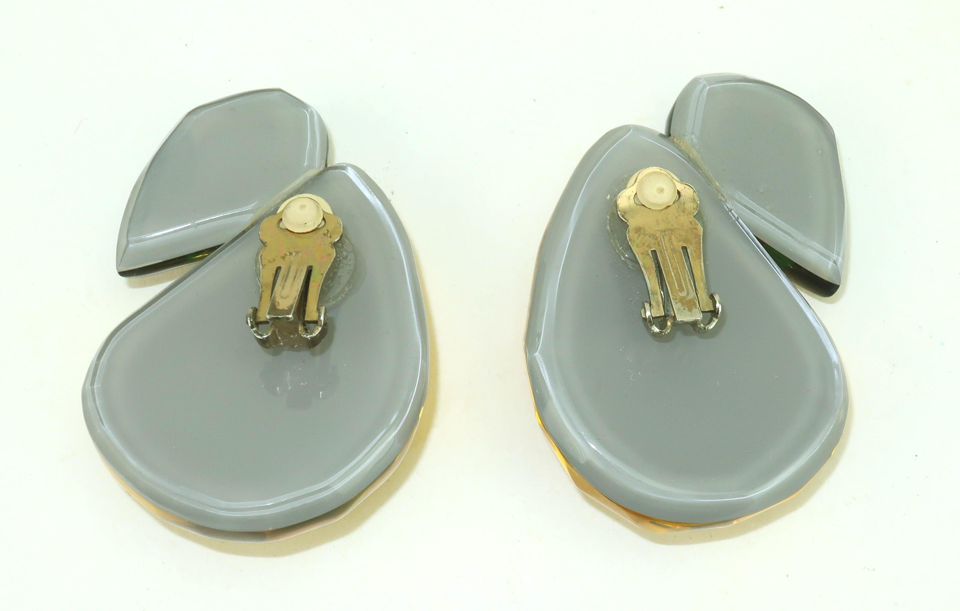 Boucles d'oreilles en acrylique lucite et poire jaune, années 1980 2