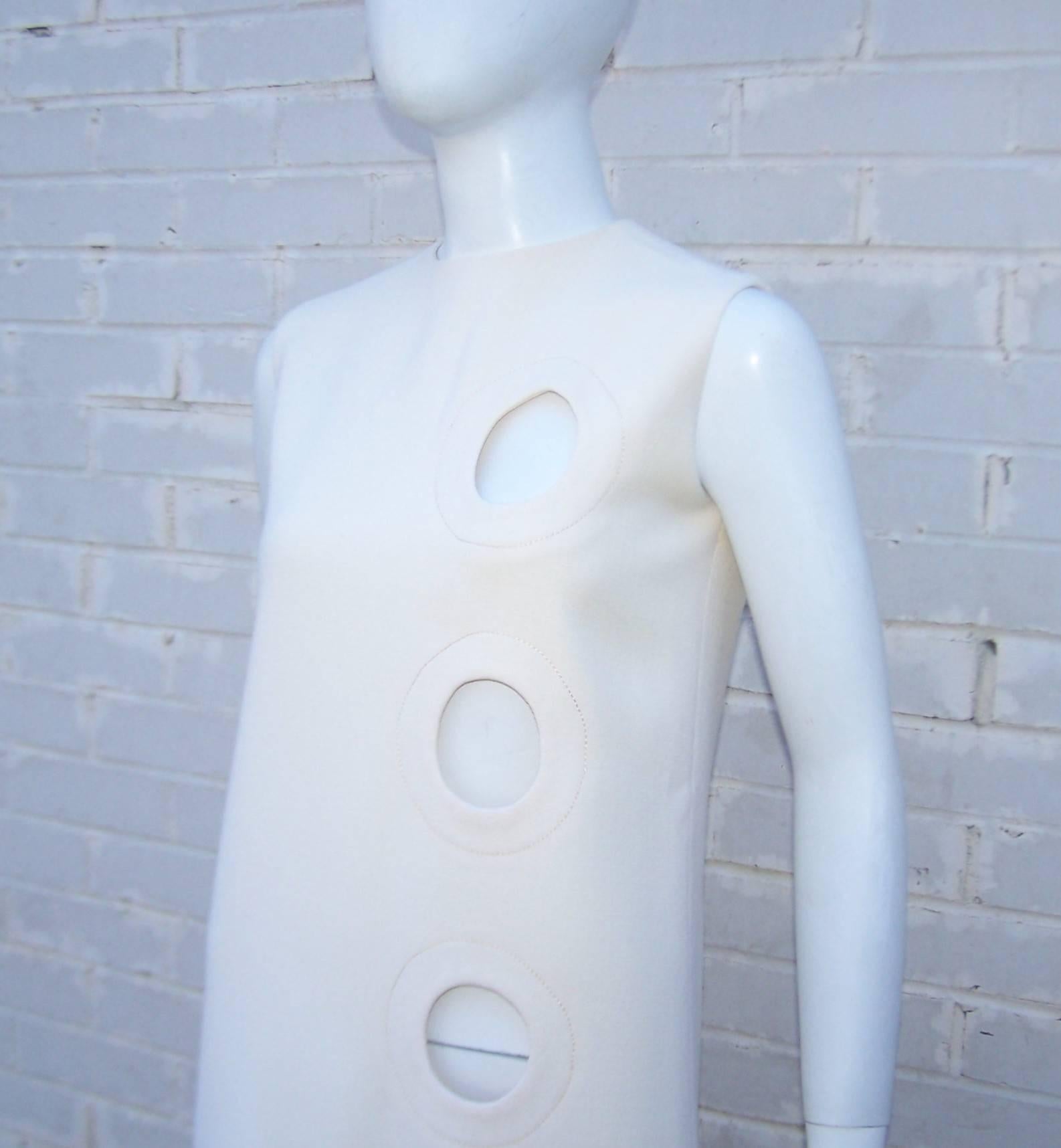 Space Age 1960's Pierre Cardin Mod A-Line Dress Featuring Cut Out Design In Good Condition In Atlanta, GA