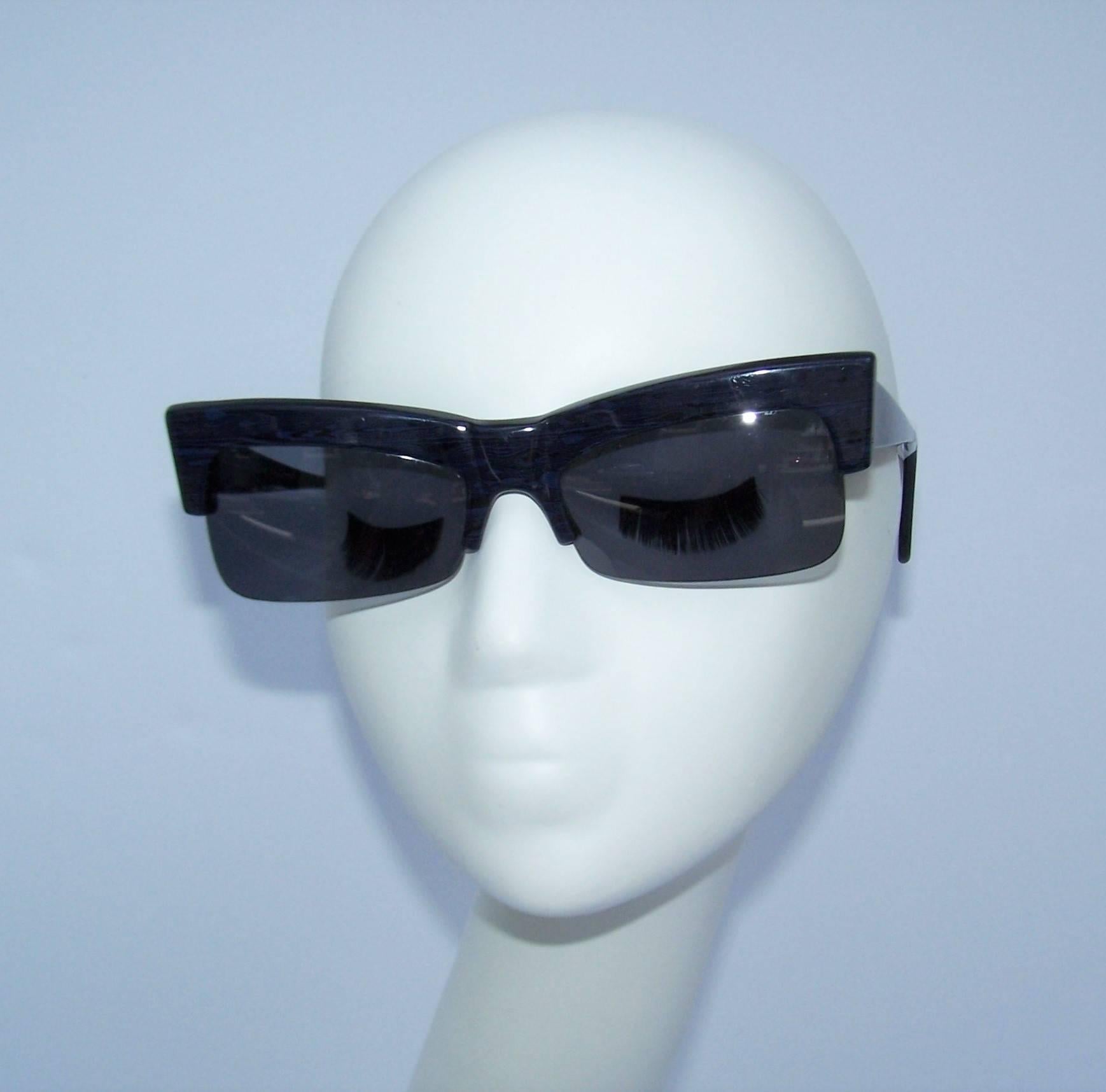 Futuristic 1980's Alain Mikli For Claude Montana Marbleized Sunglasses In Excellent Condition In Atlanta, GA