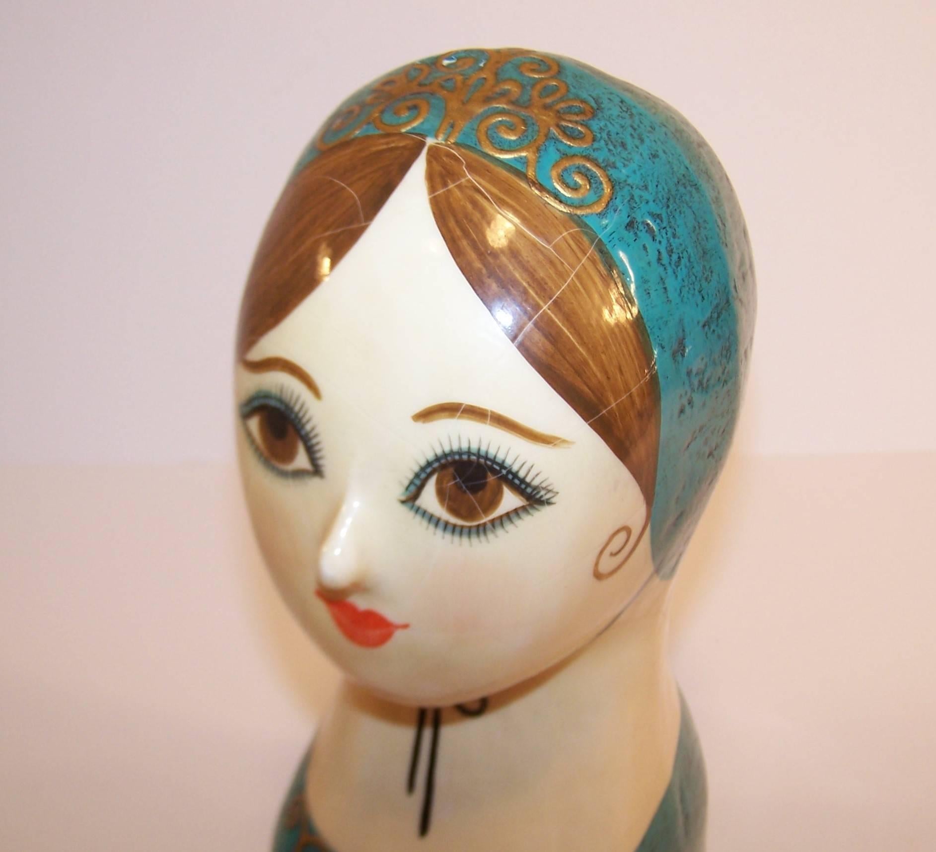 Whimsical C.1960 Gemma Taccogna Papier Mache Folk Art Head In Good Condition In Atlanta, GA