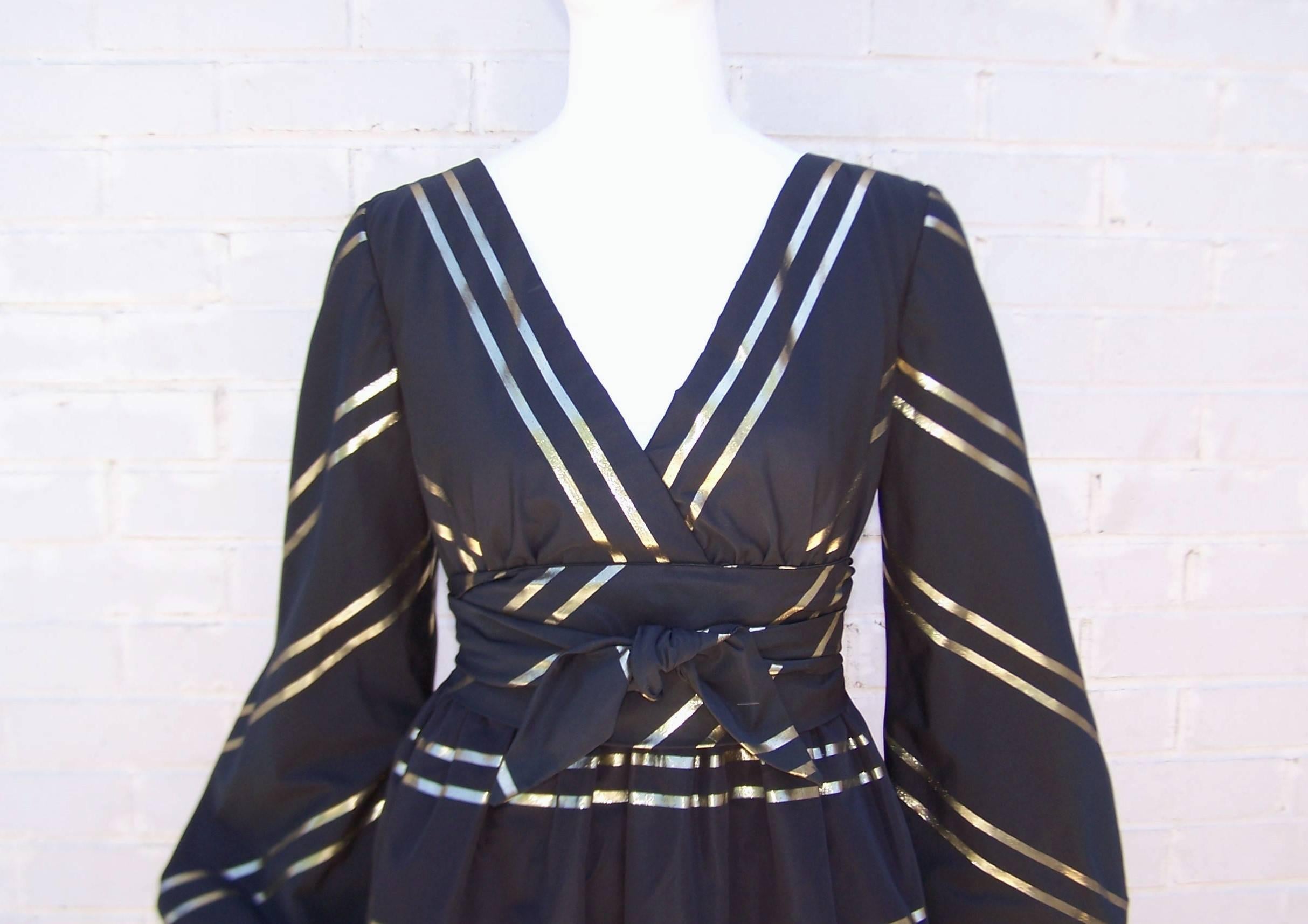 Fabulous 1960's Kiki Hart Black & Gold Taffeta Dress 3