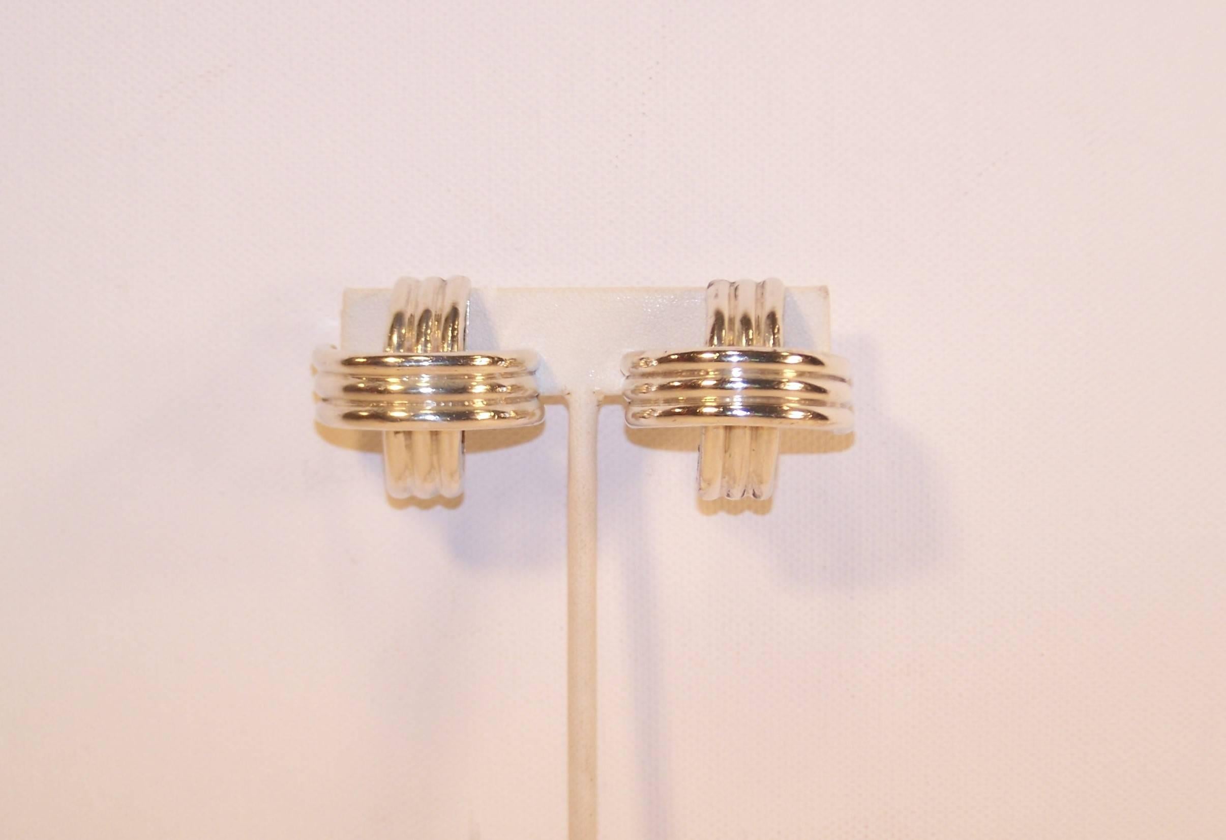 Modernist 1980's Ture Designs Sterling Silver Clip On Earrings In Good Condition In Atlanta, GA