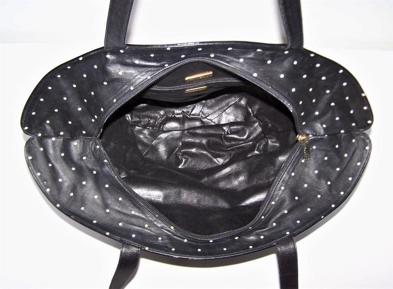 1980&#39;s Braccialini Black and White Polka Dot Patent Leather Handbag For Sale at 1stdibs