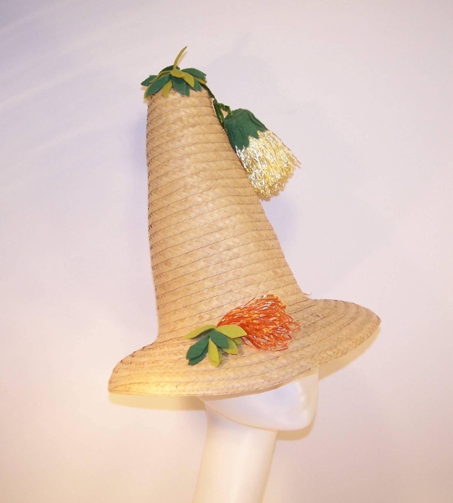 Whimsical 1950's Conical Novelty Straw Beach Hat In Excellent Condition In Atlanta, GA