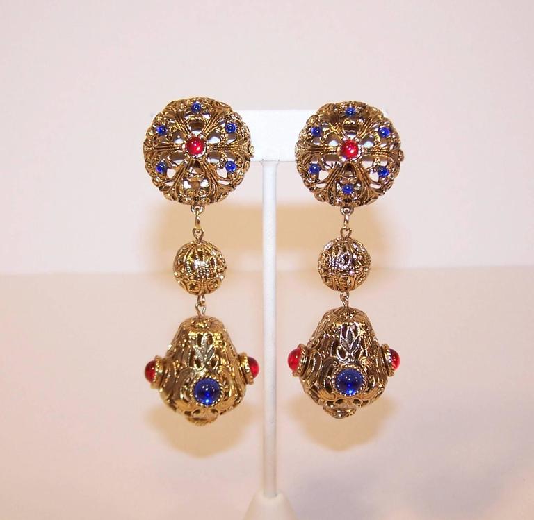 Exotic C.1980 GemCraft Filigree Drop Dangle Clip On Earrings With