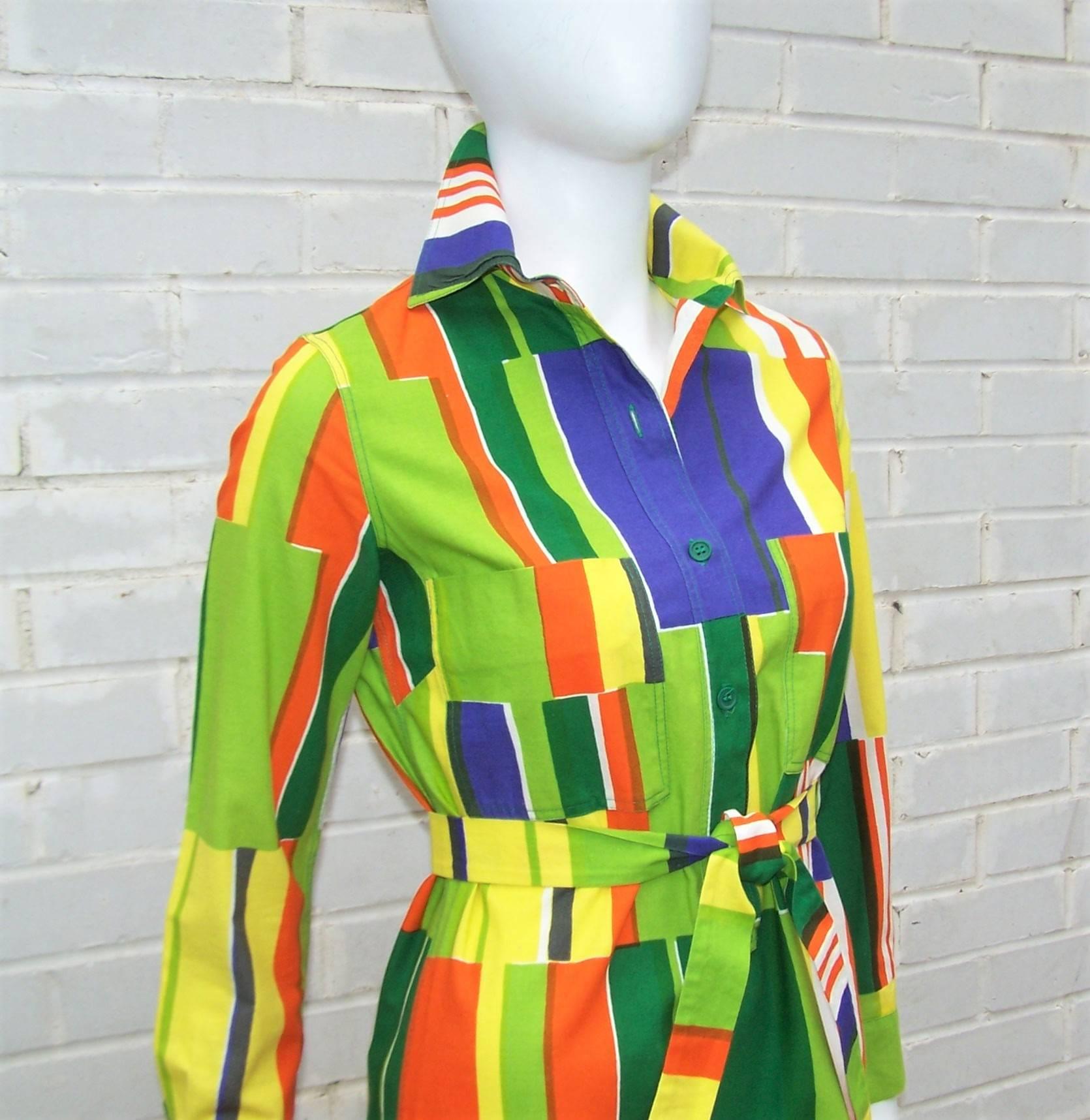 Vibrant 1970's Marimekko of Finland Geometric Cotton Shirt Dress In Good Condition In Atlanta, GA