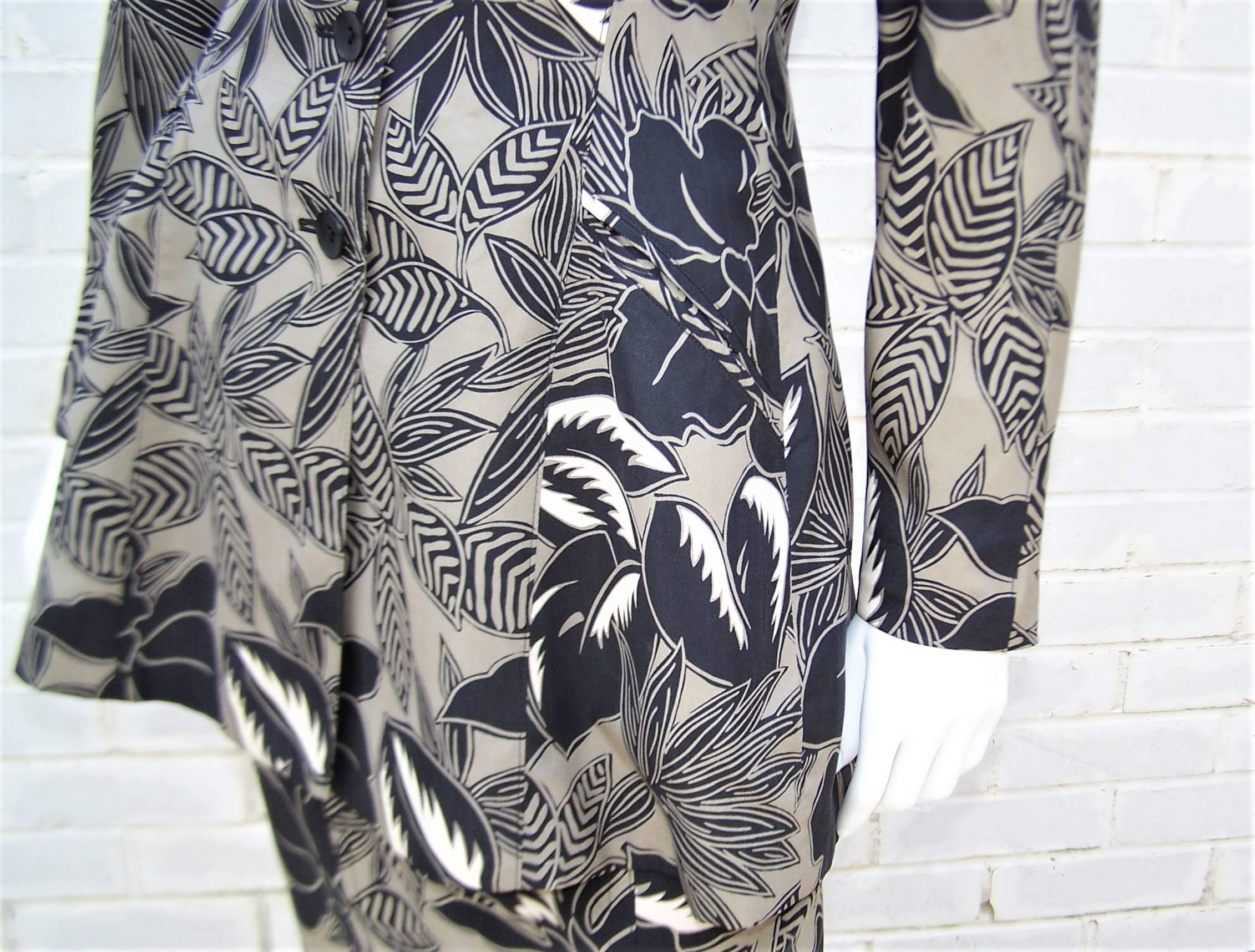 1980's Escada Tropical Print Skirt Suit With Peplum Jacket In Excellent Condition For Sale In Atlanta, GA