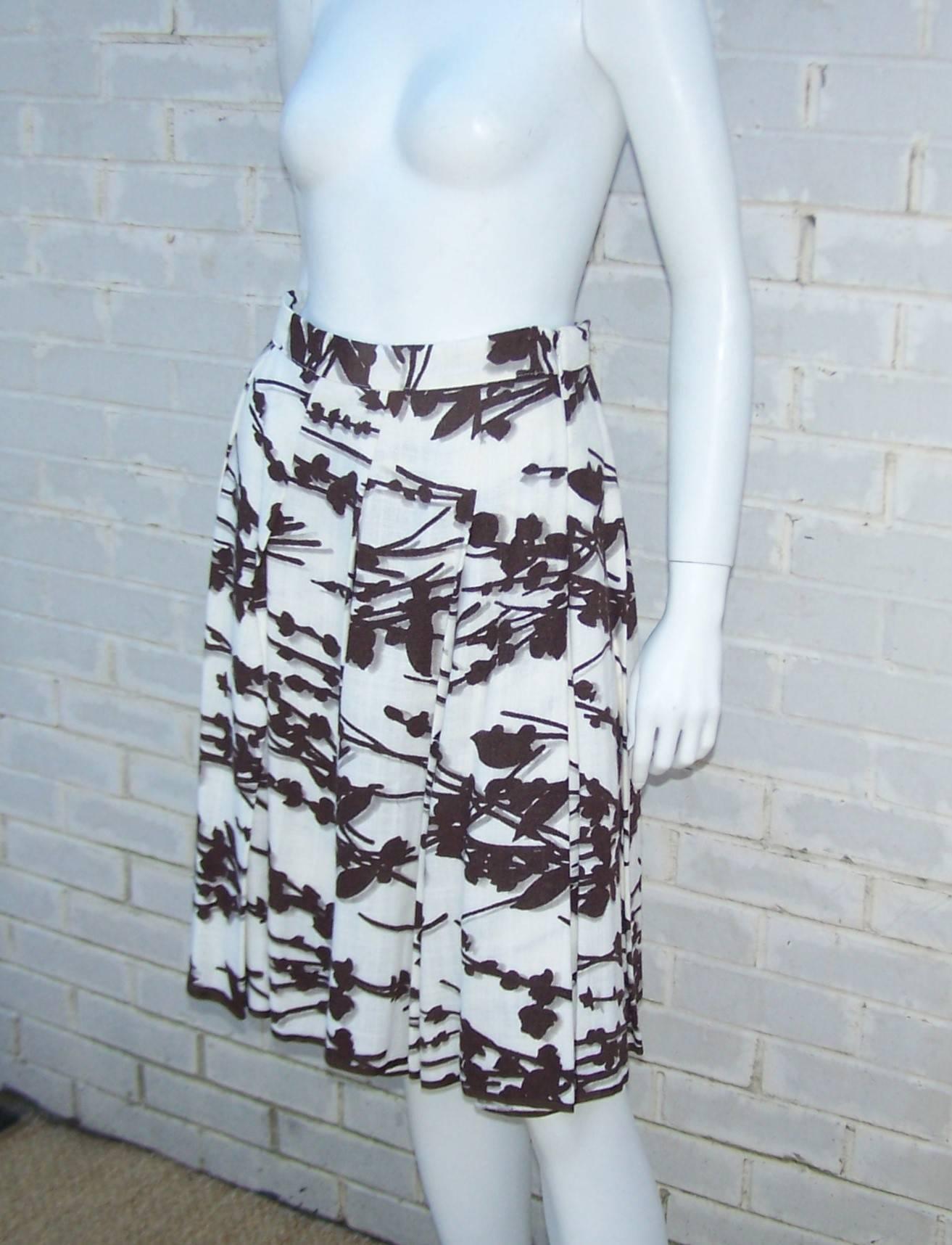 1990's Prada Linen Look Pleated Skirt In Excellent Condition In Atlanta, GA