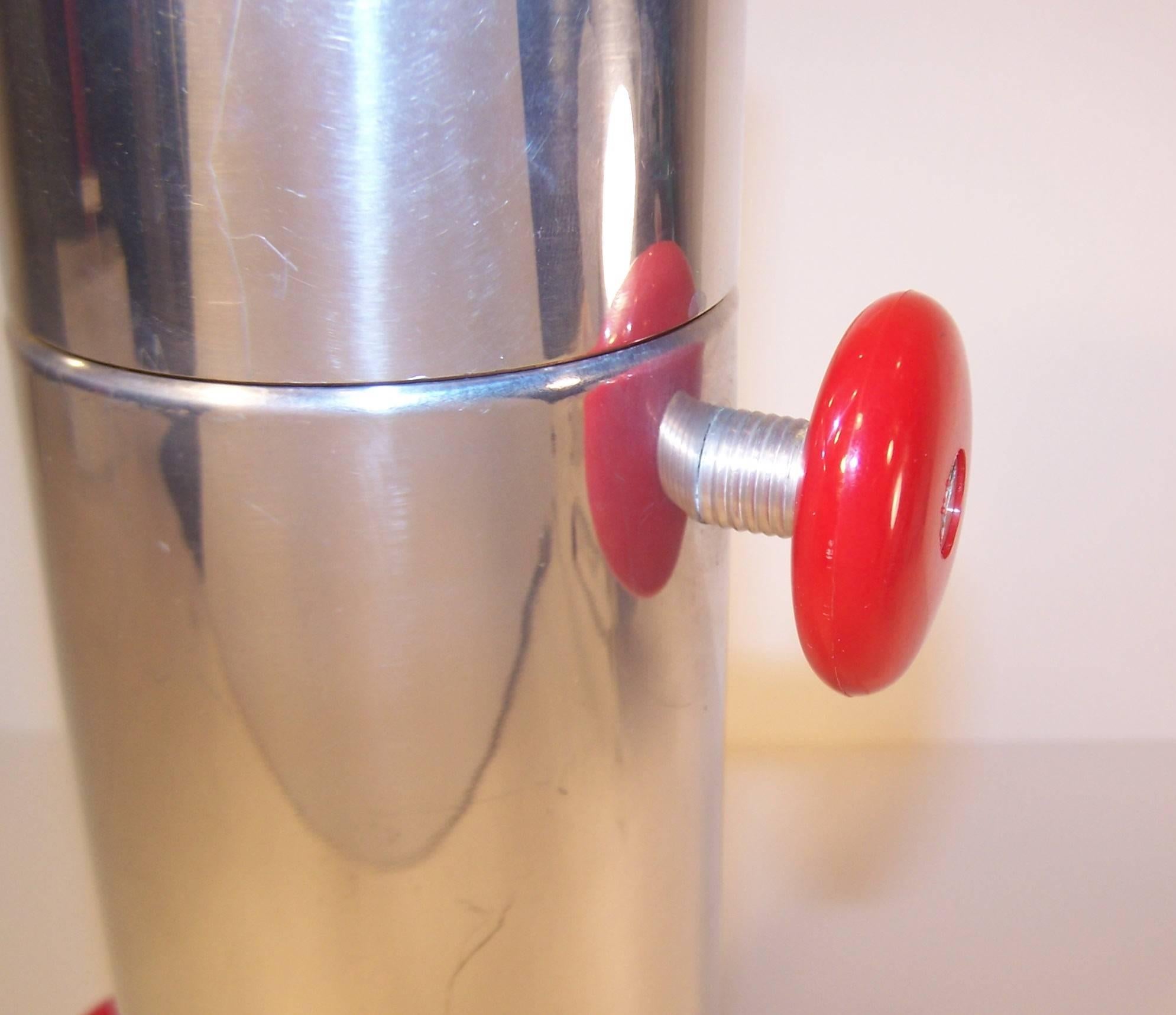 Women's or Men's Art Deco 1930's Kromex 'Konga' Polished Aluminum Cocktail Shaker