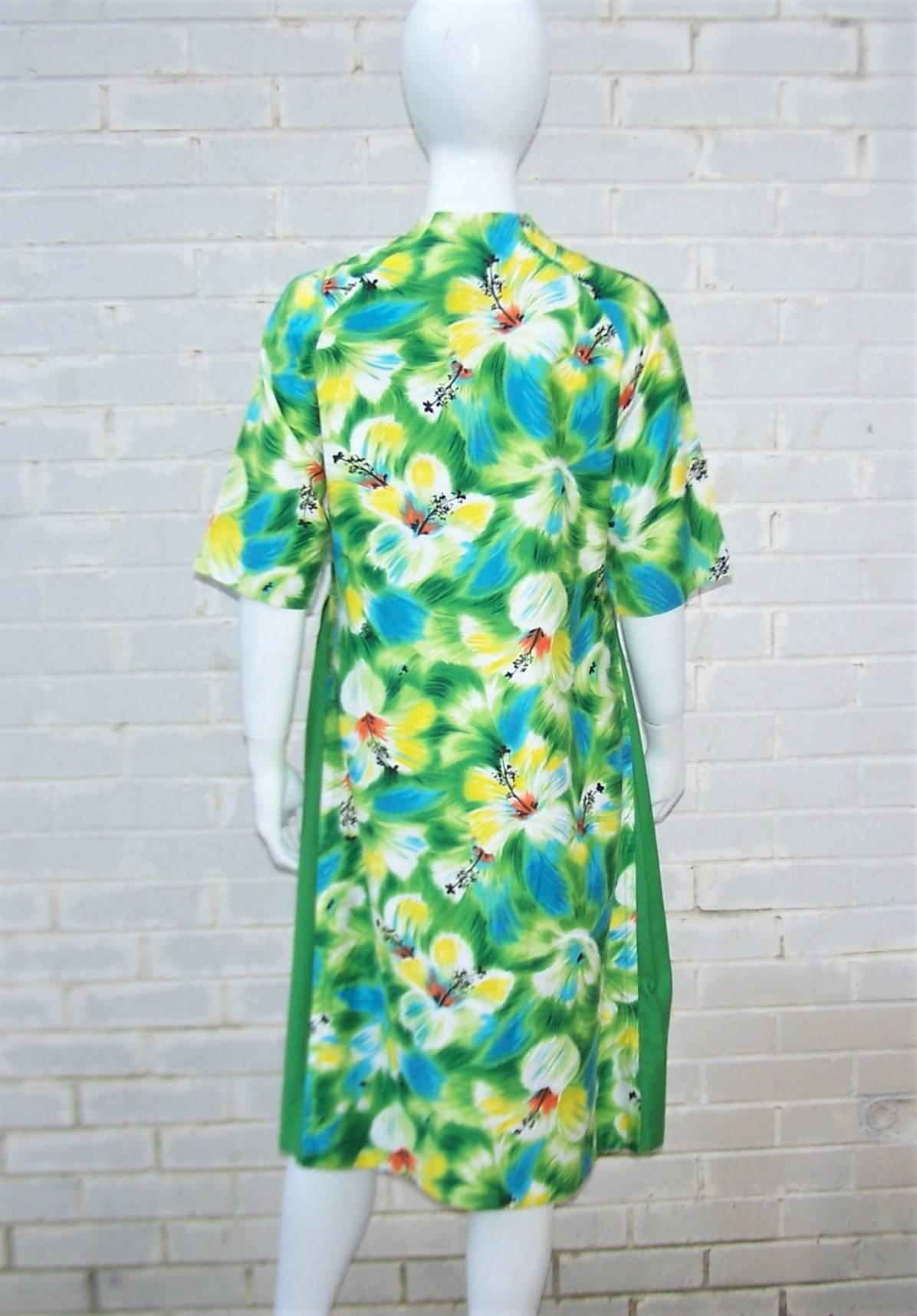 Tropical 1950's Kamehameha Hawaiian Floral Cotton Dress  3