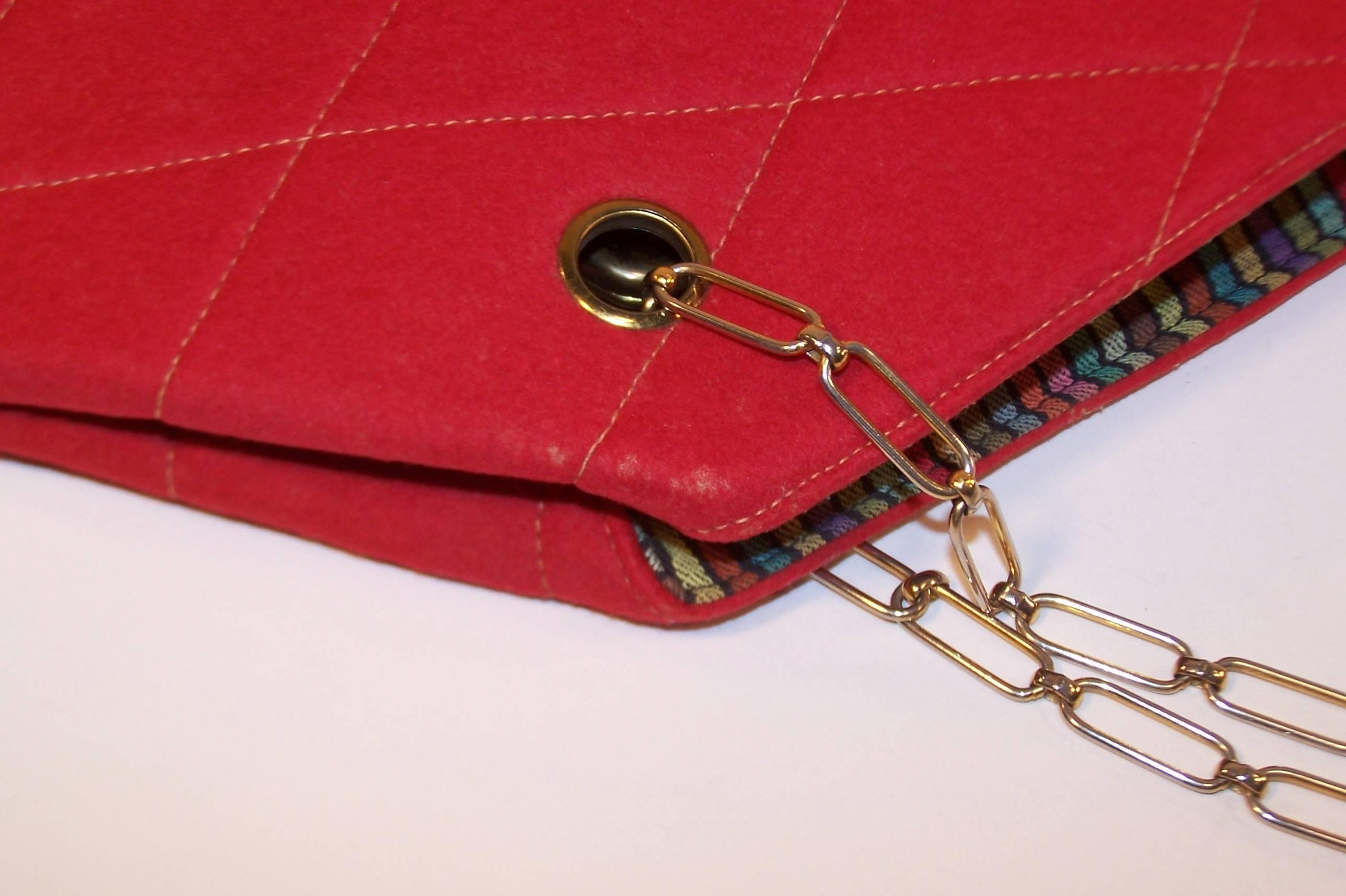 Mod 1960's Red Wool Quilted Handbag With Chain Handle 4