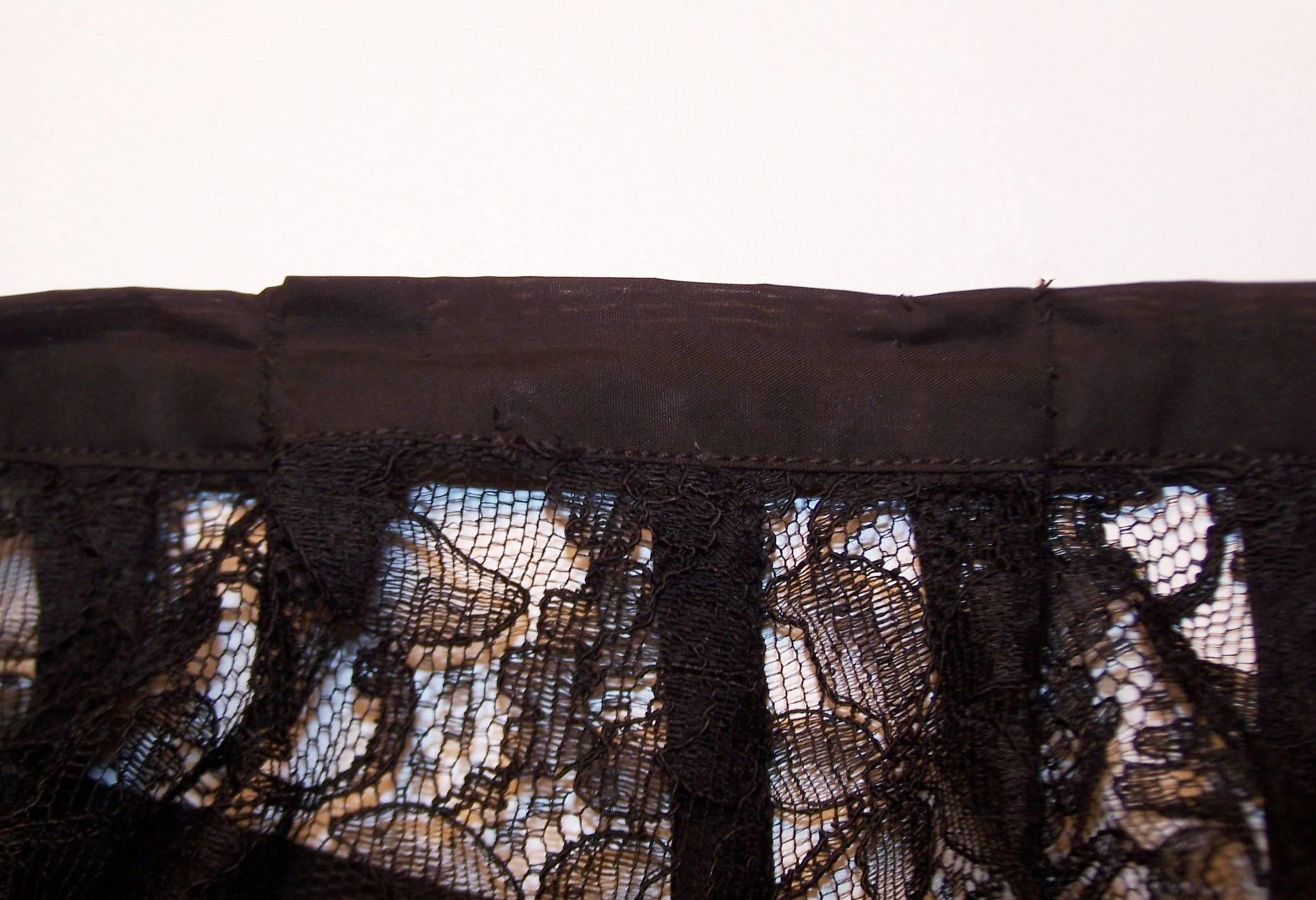 Women's Seductive 1950's Black Lace Crinoline Petticoat Slip