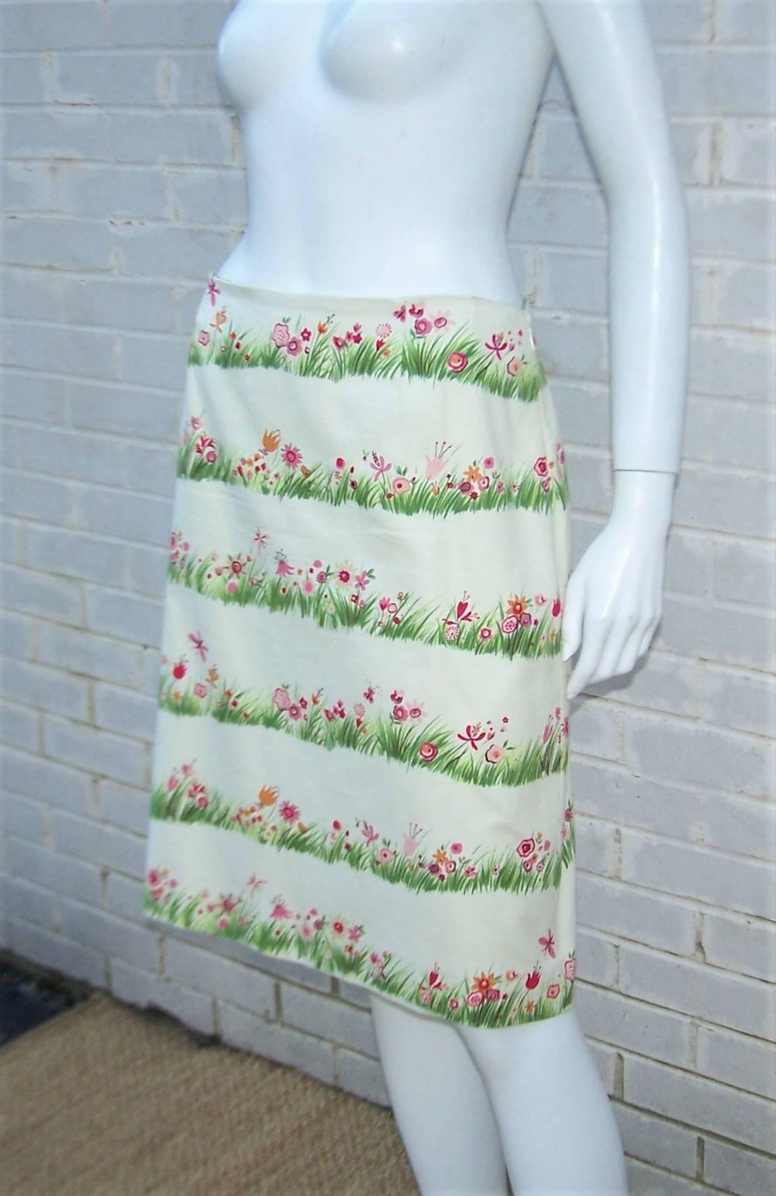 C.1990 Moschino Cheap And Chic Fun Floral Cotton Skirt In Excellent Condition In Atlanta, GA