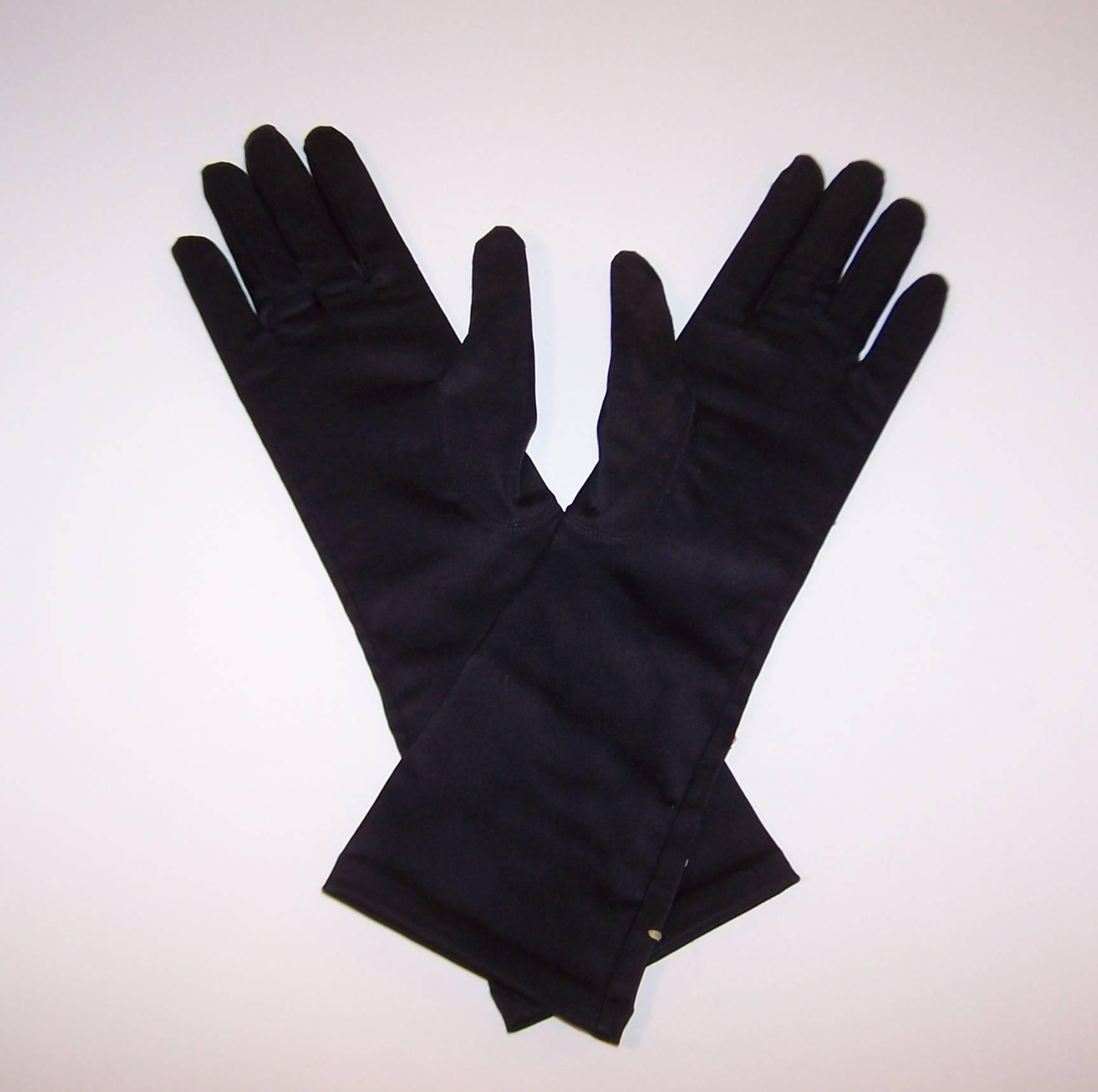 Elegant 1950's Black Satin Embroidered Evening Gloves In Good Condition In Atlanta, GA