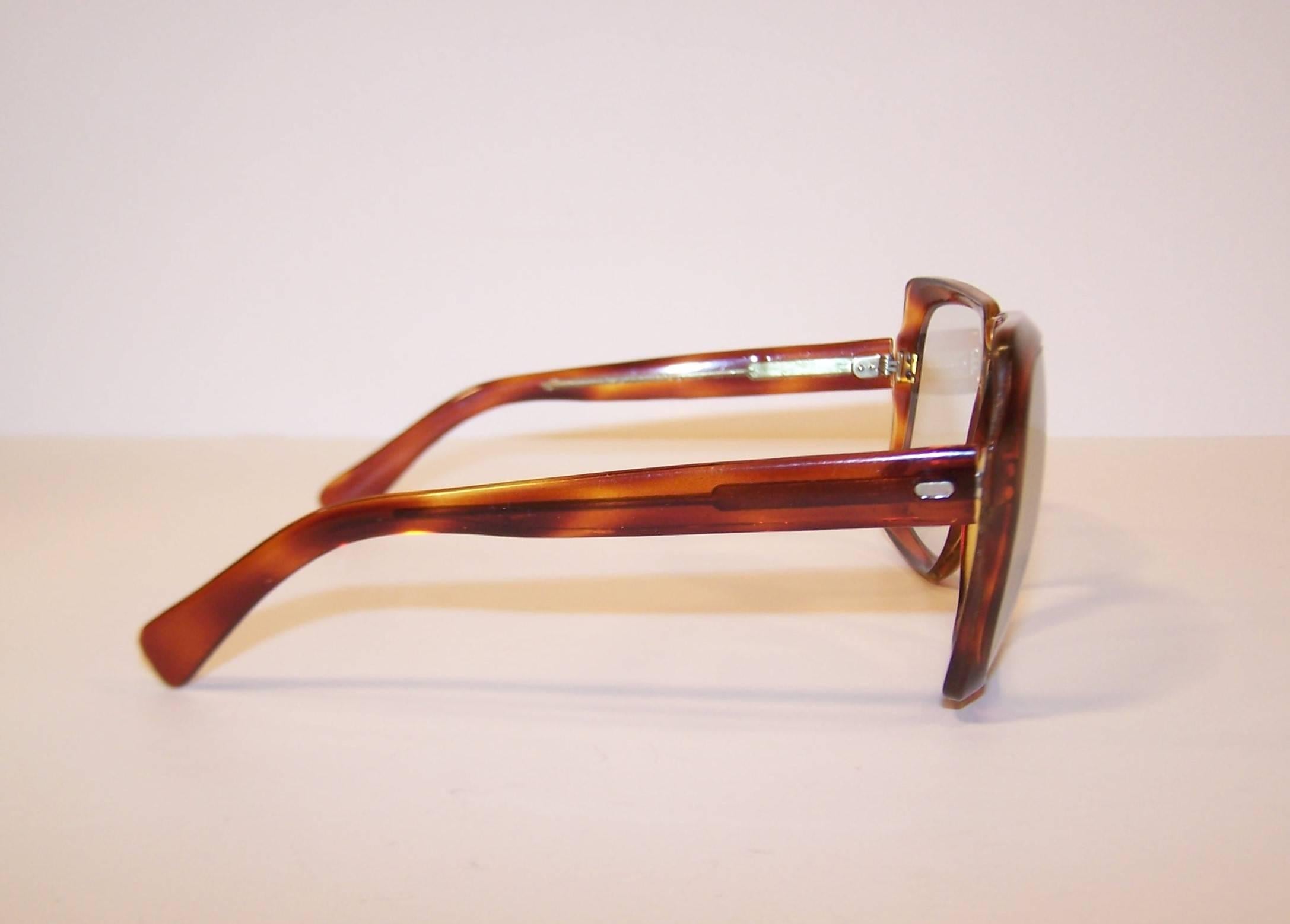 Beige Oversized 1970's Italian Square Tortoise Eyeglasses Sunglasses