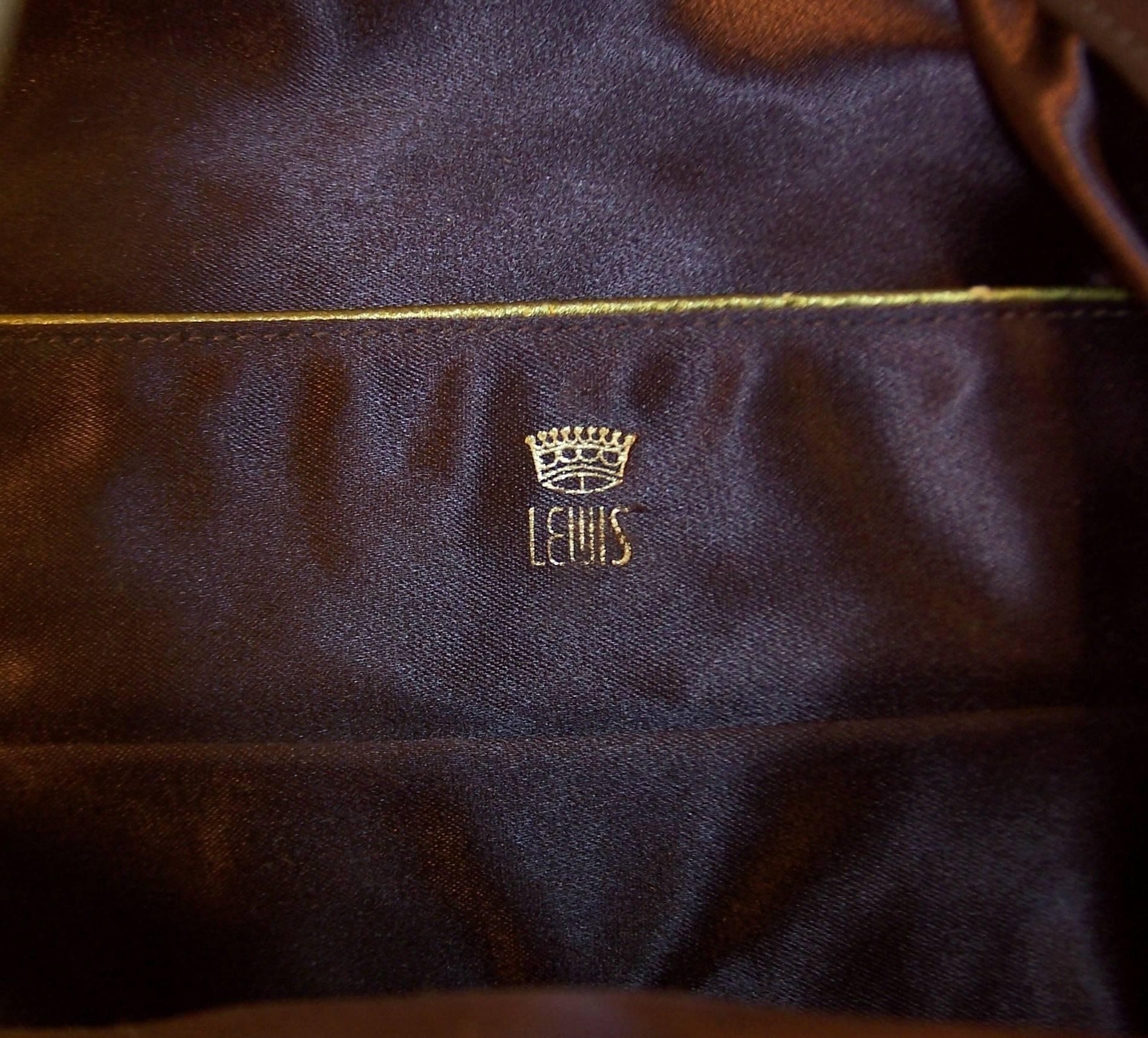 C.1950 Lewis Woven Straw Handbag With Unique Shape 4