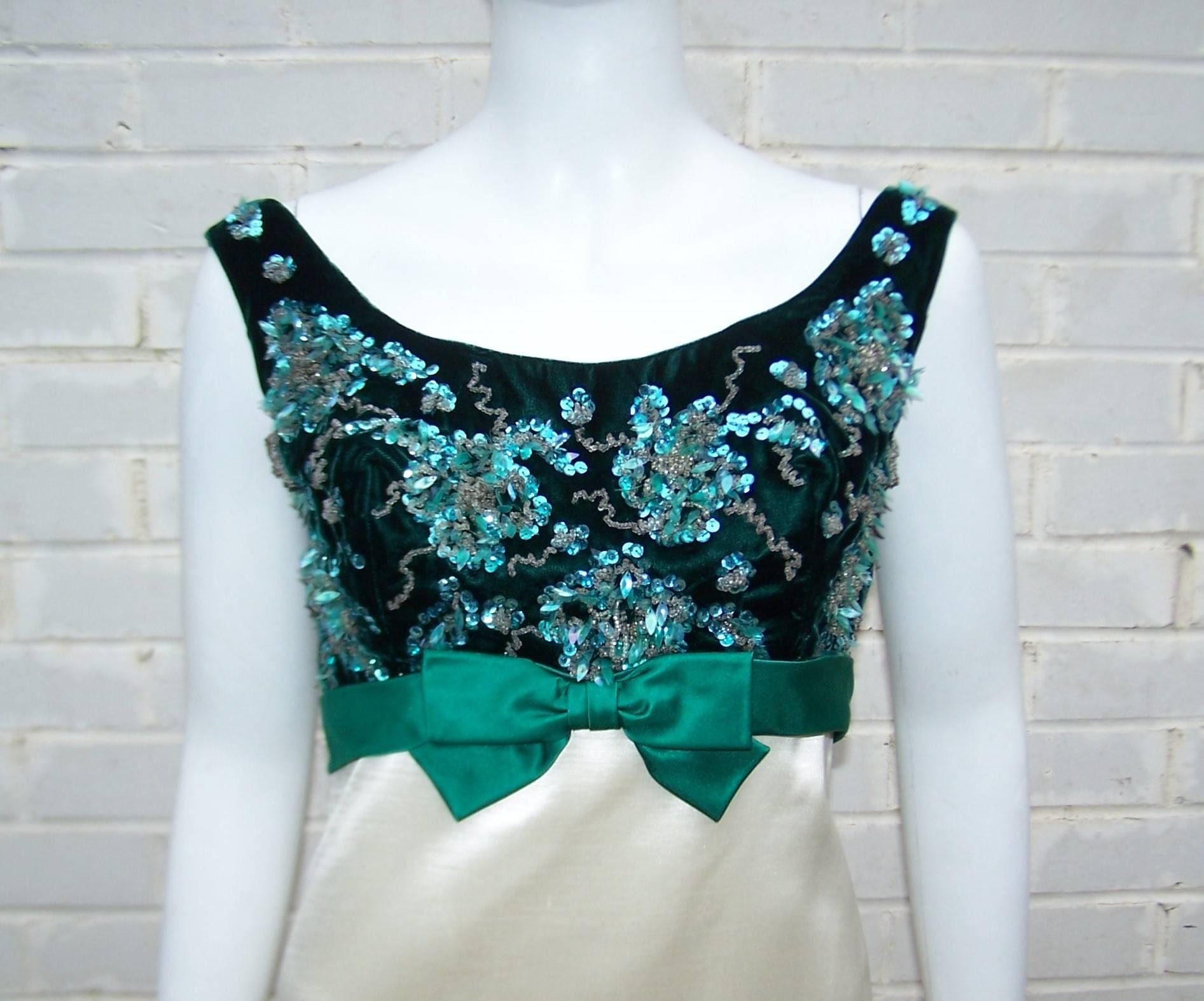 Glam 1960's Green Velvet & Satin Evening Gown With Beading In Excellent Condition In Atlanta, GA