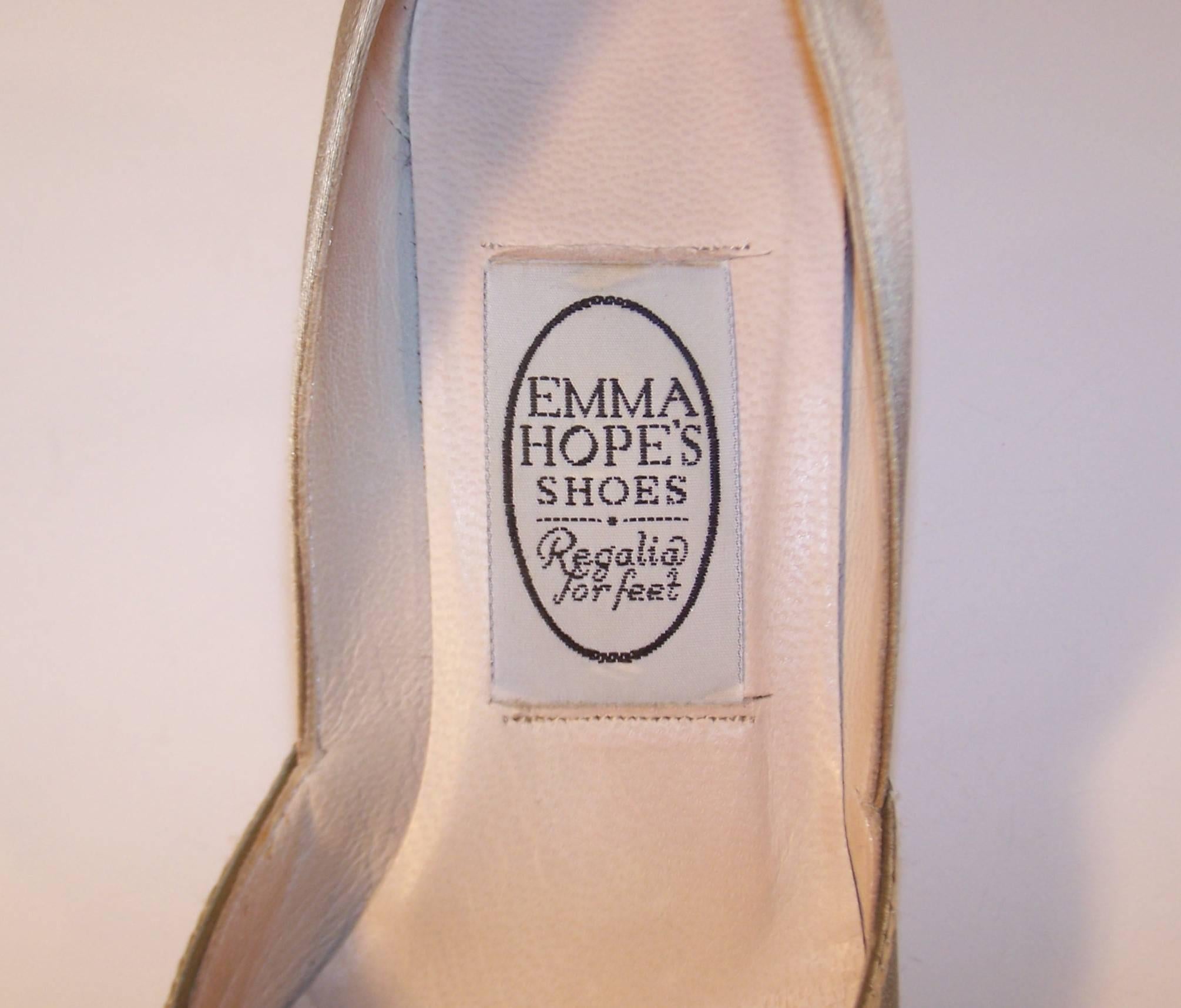 Emma Hope Embroidered Satin Kitten Heel Shoes Sz 38 1/2 2