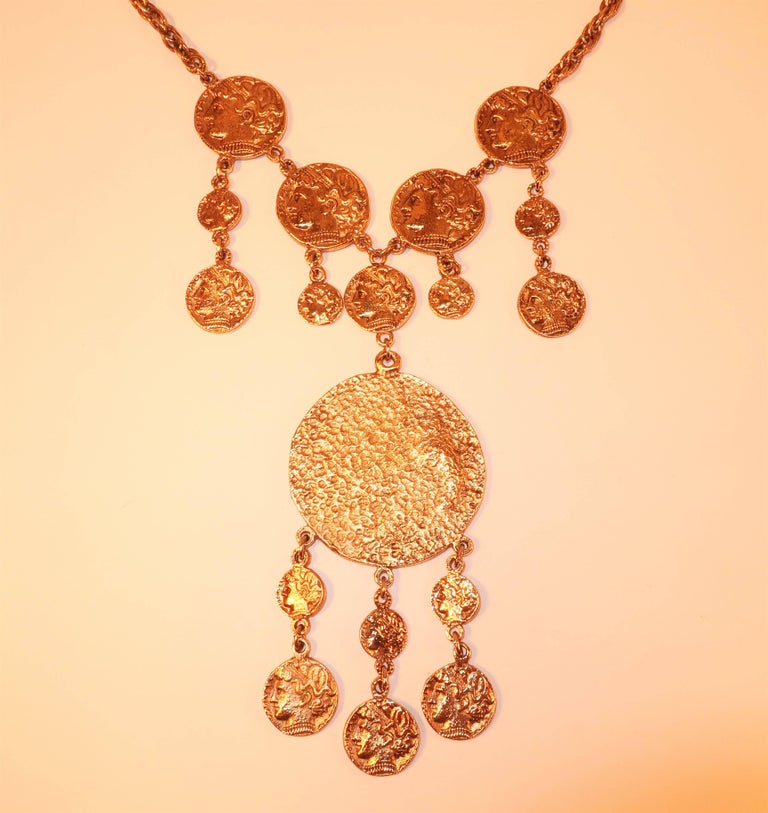 Rich 1970's Trifari Gold Coin Medallion Necklace For Sale at 1stDibs