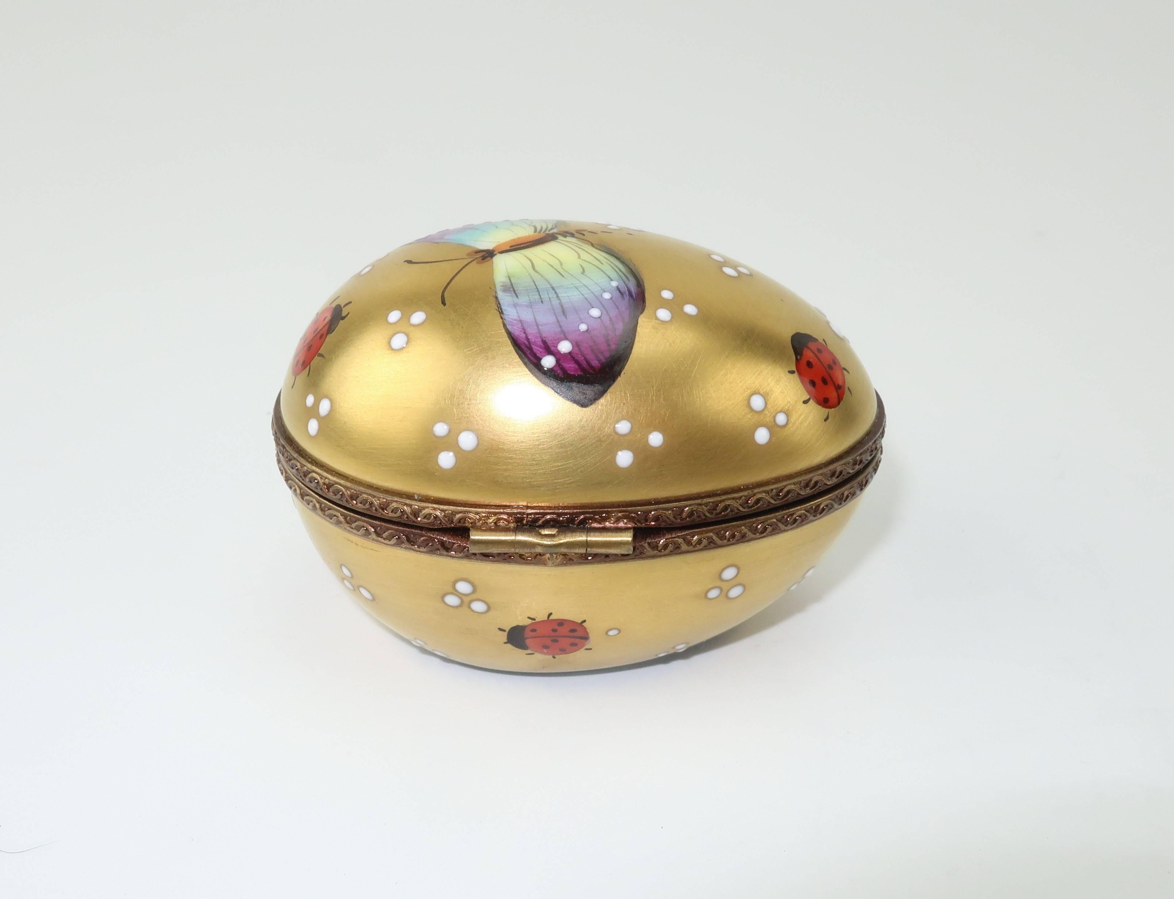 Beige Charming Vintage Limoges Porcelain Egg Shaped Trinket Box