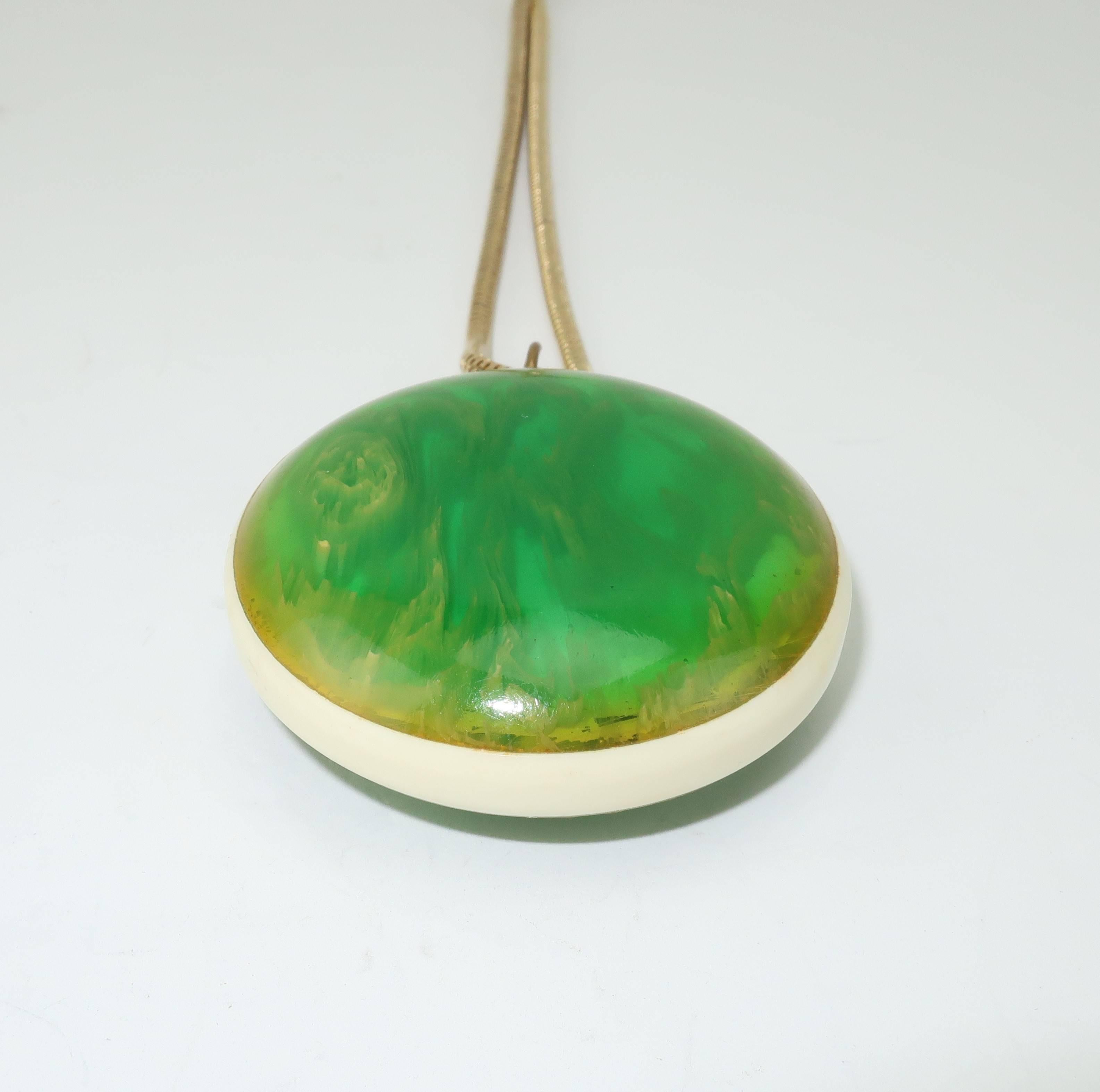 Mod Green Marbled Acrylic Pendant Necklace, circa 1970  4