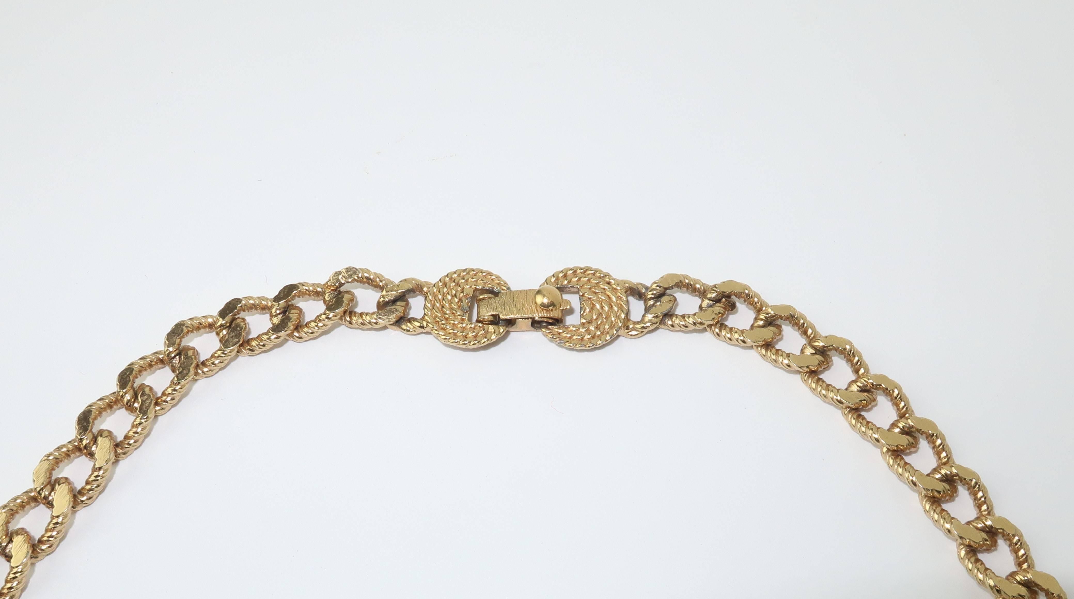 1960’s Monet Gold Tone Modernist Pendant Necklace 3
