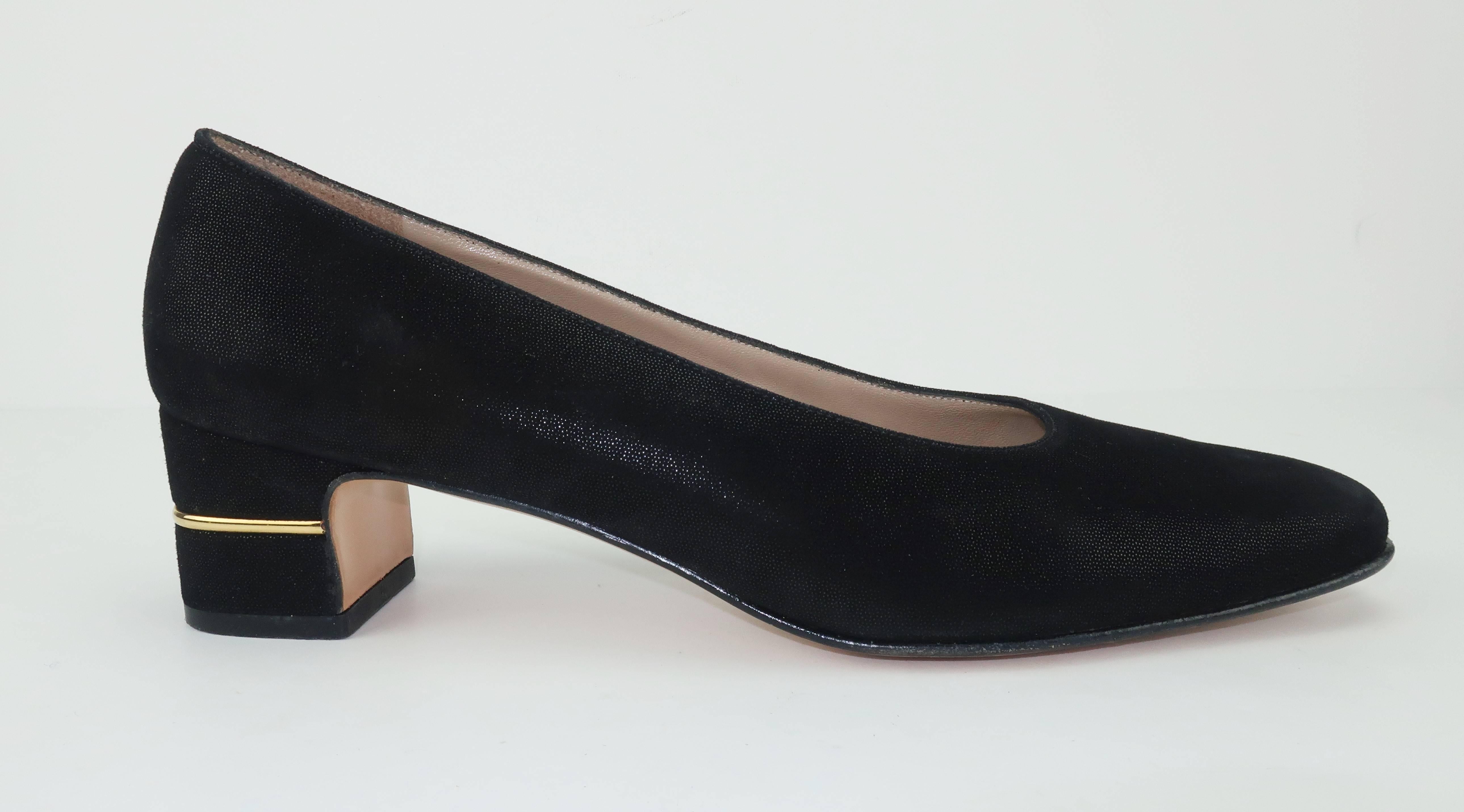 Ferragamo Vintage Laminated Black Suede Shoes With Gold Details 3