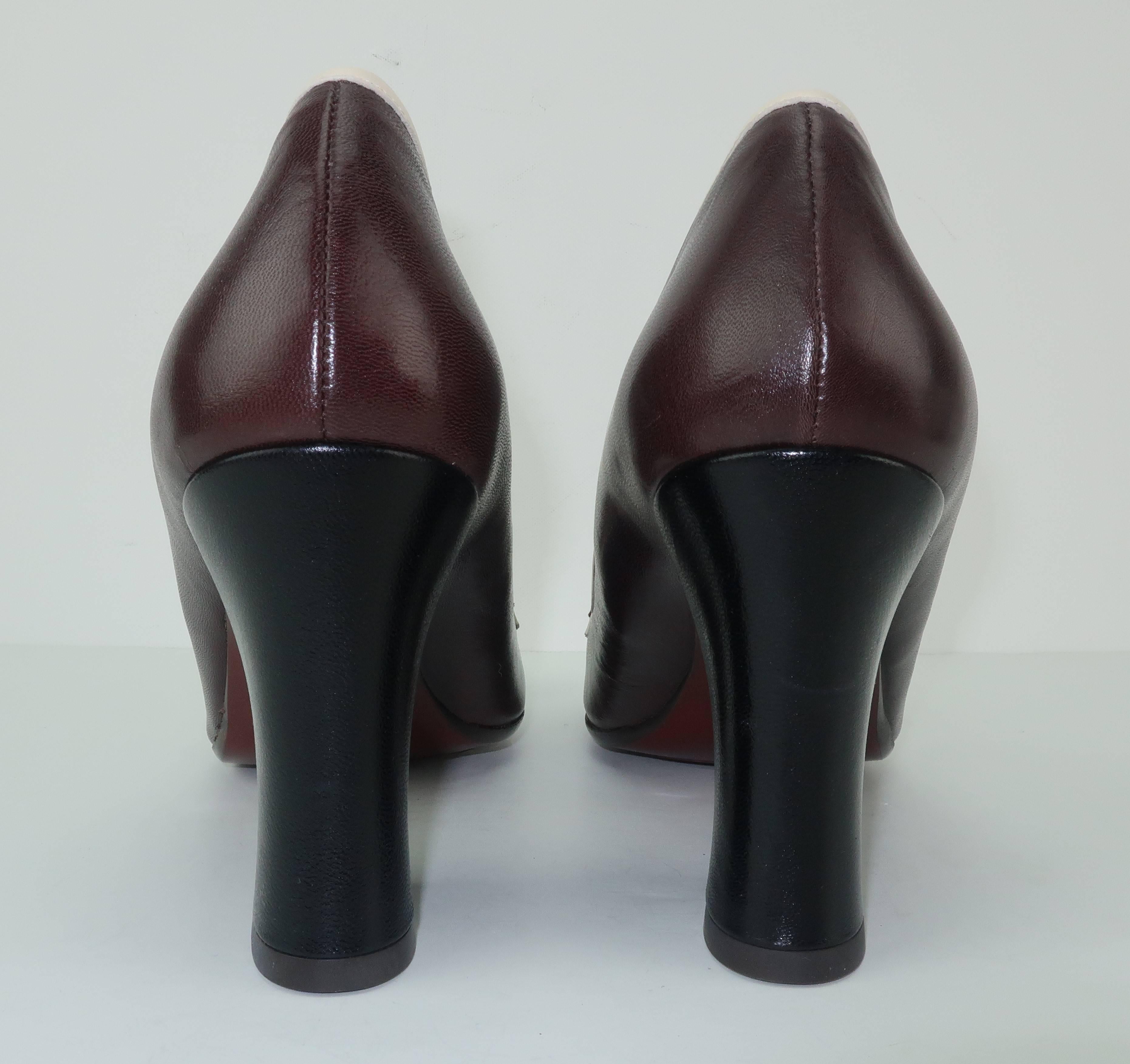 Chie Mihara Brown Leather Two Tone Heeled Loafer Shoes Sz 38 In New Condition In Atlanta, GA