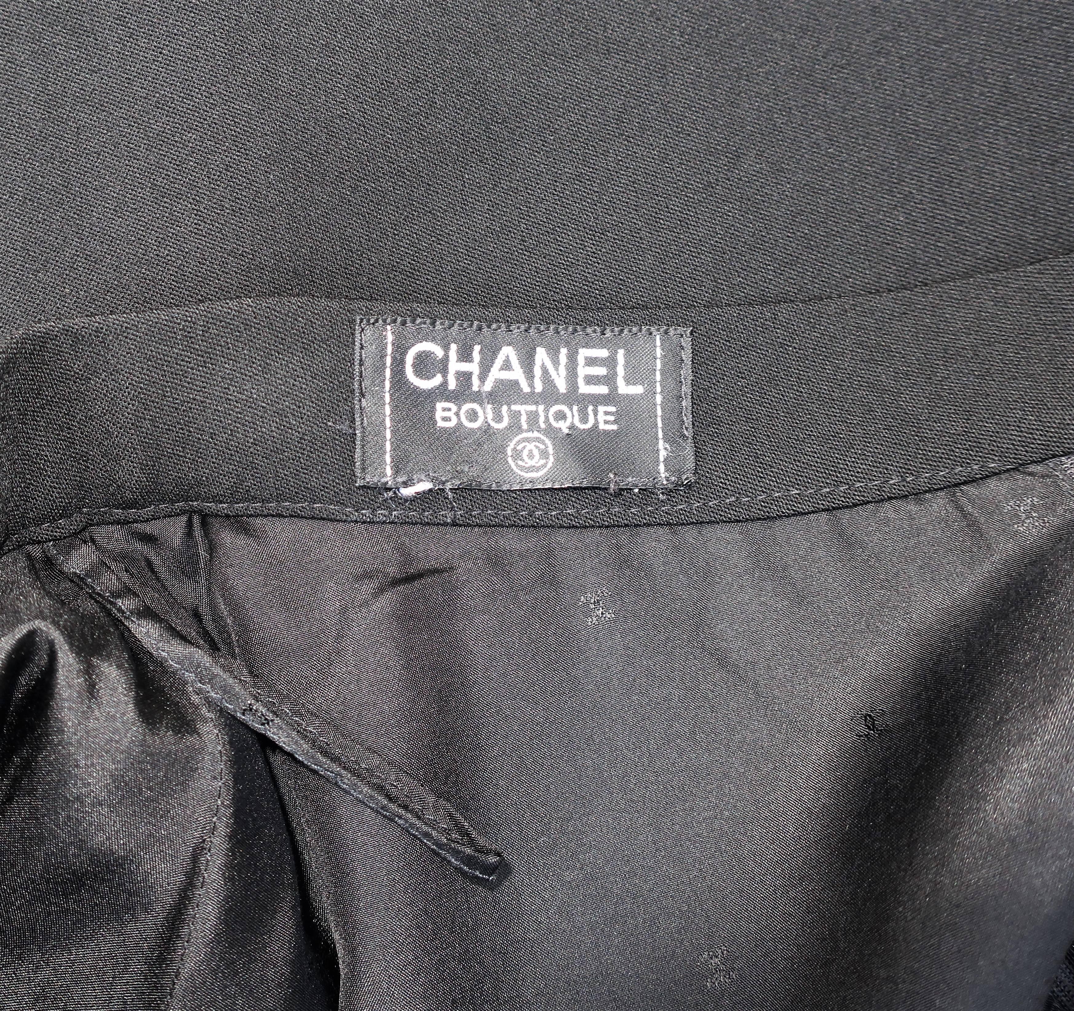 C.1990 Chanel Classic Black Skirt With Gold Logo Button 4
