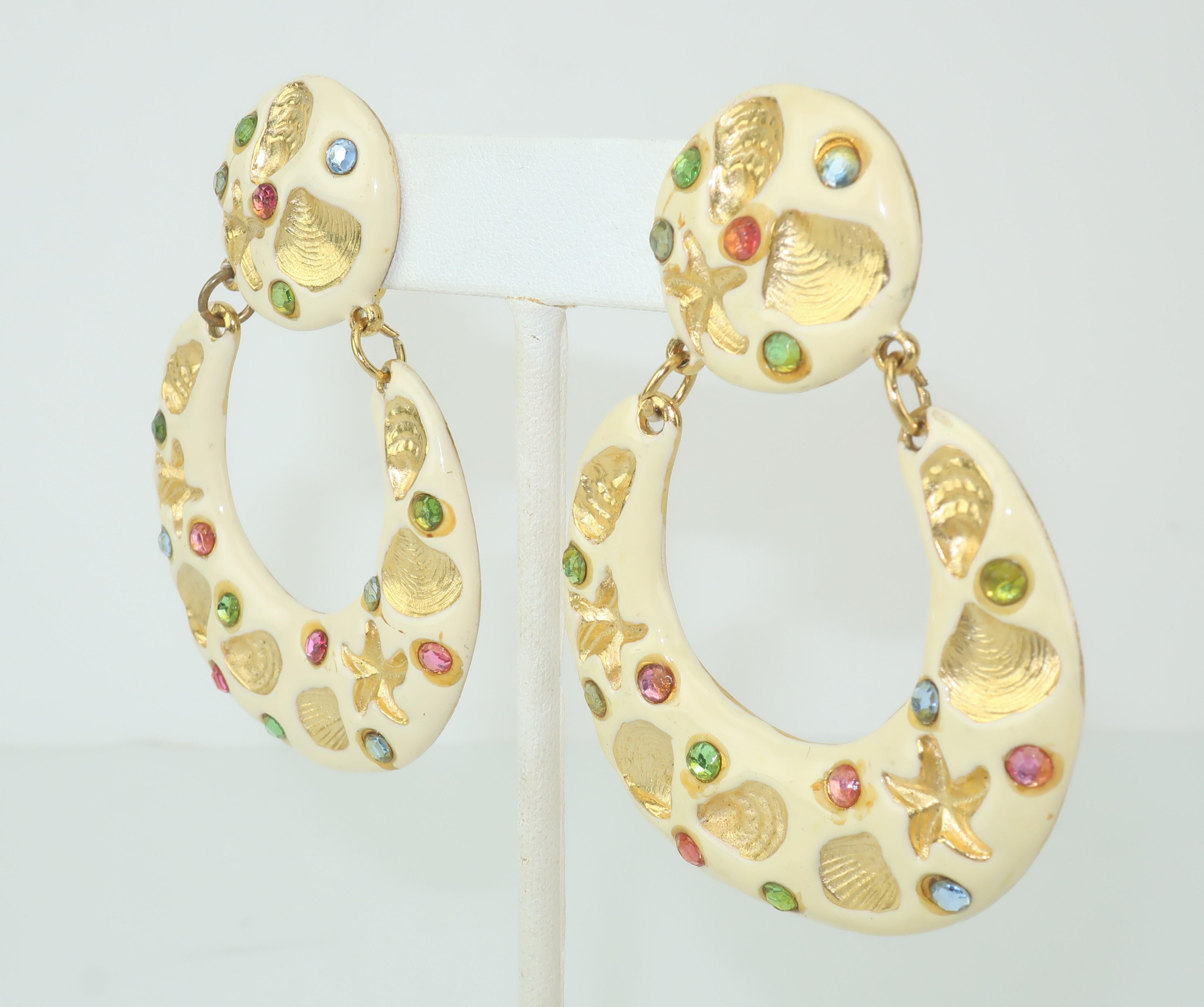 Women's 1970’s Gem-Craft Enameled Earrings With Shell & Starfish Motif