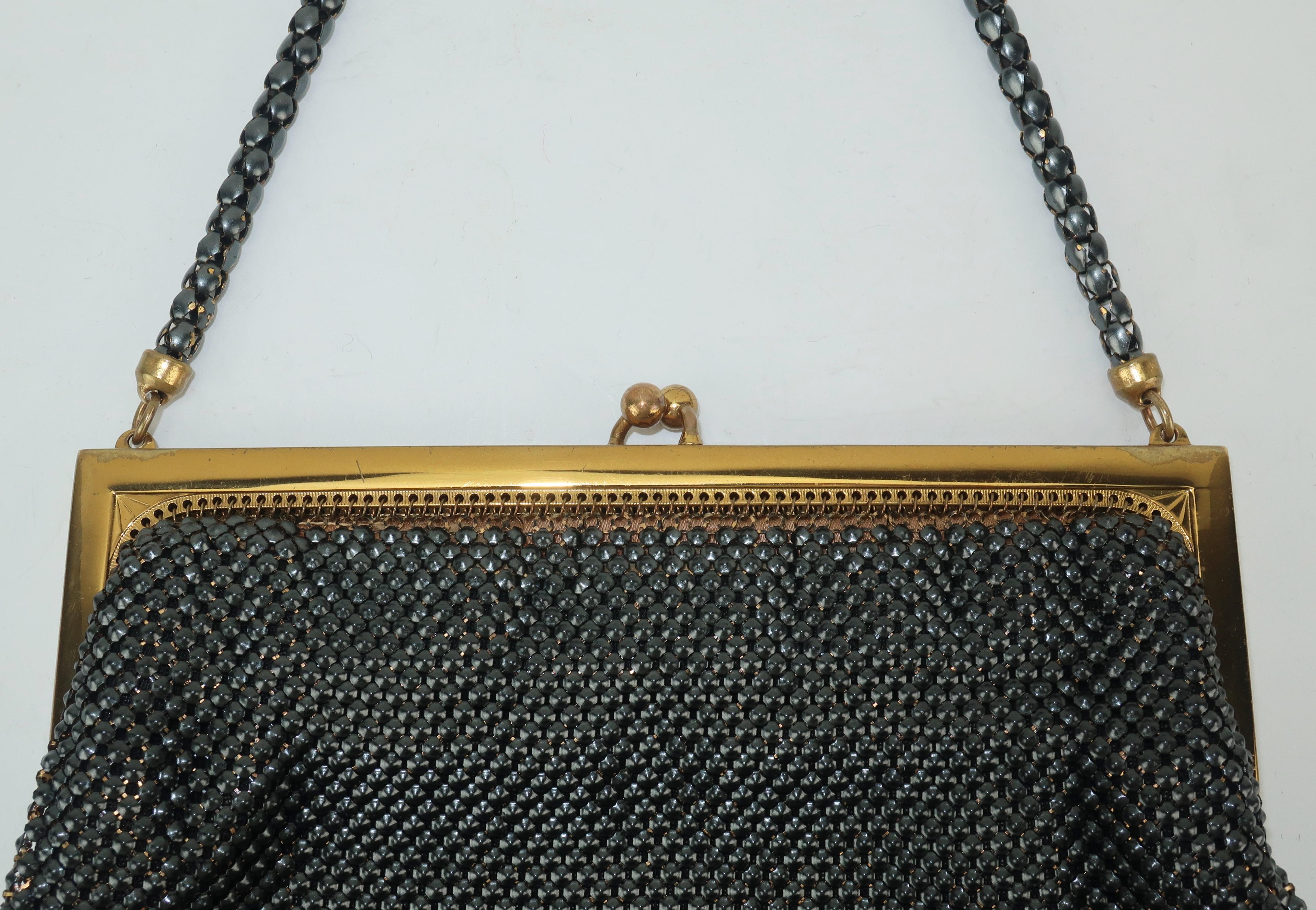 1950’s Whiting & Davis Gunmetal Black & Gold Mesh Evening Handbag 2