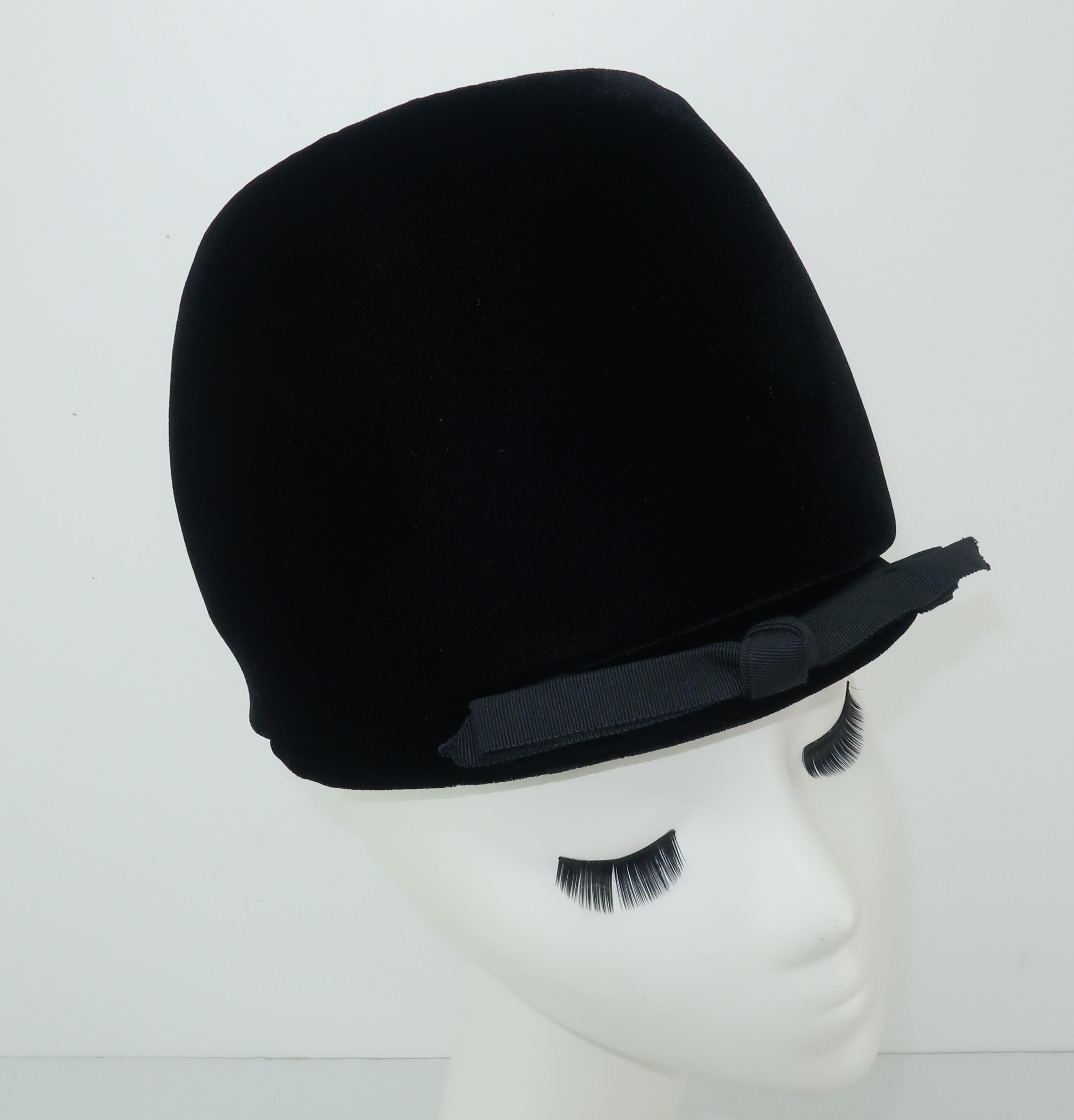 Women's Mod 1960's Franklin Simon Black Velvet Helmet Hat