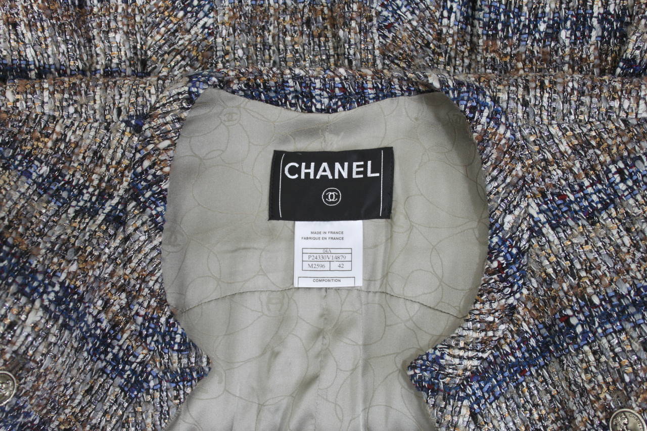 Chanel 1990s Blue, Mauve, and Metallic Zip-Up Bouclé Jacket 5