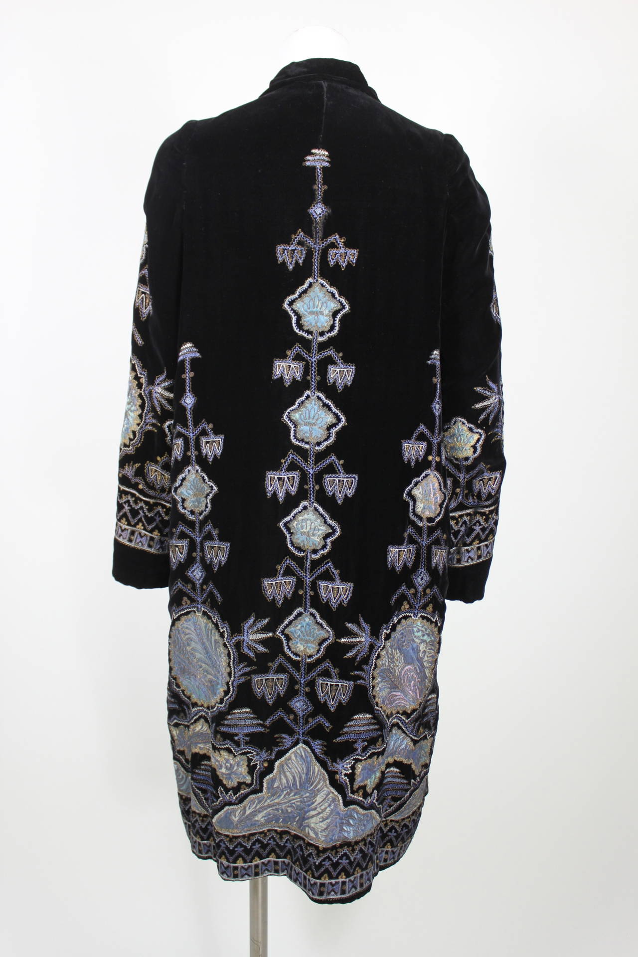 1920s Gorgeous Black Velvet Metallic Embroidered Coat 1