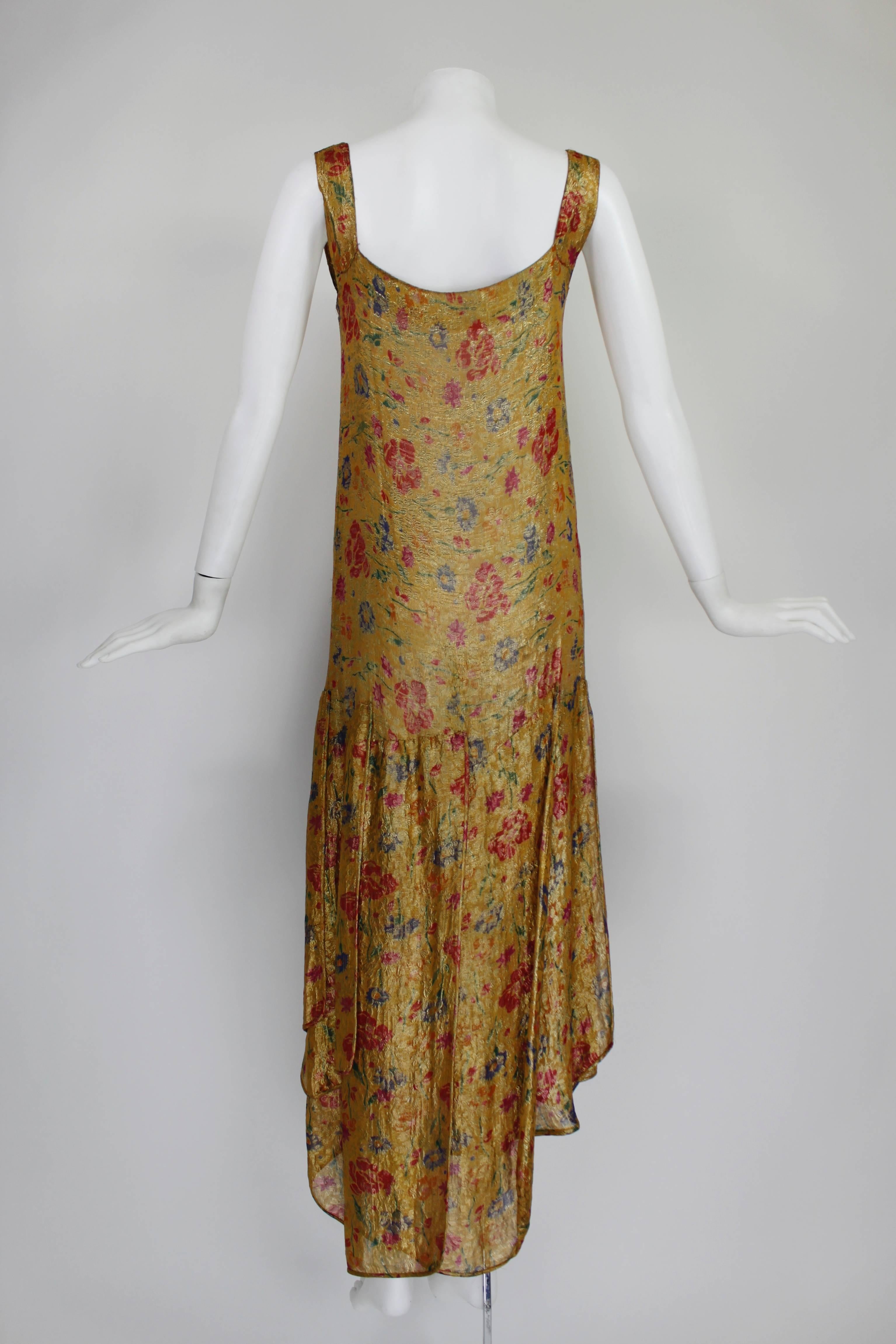 1920s Tiered Marigold Floral French Lamé Cocktail Dress In Excellent Condition For Sale In Los Angeles, CA
