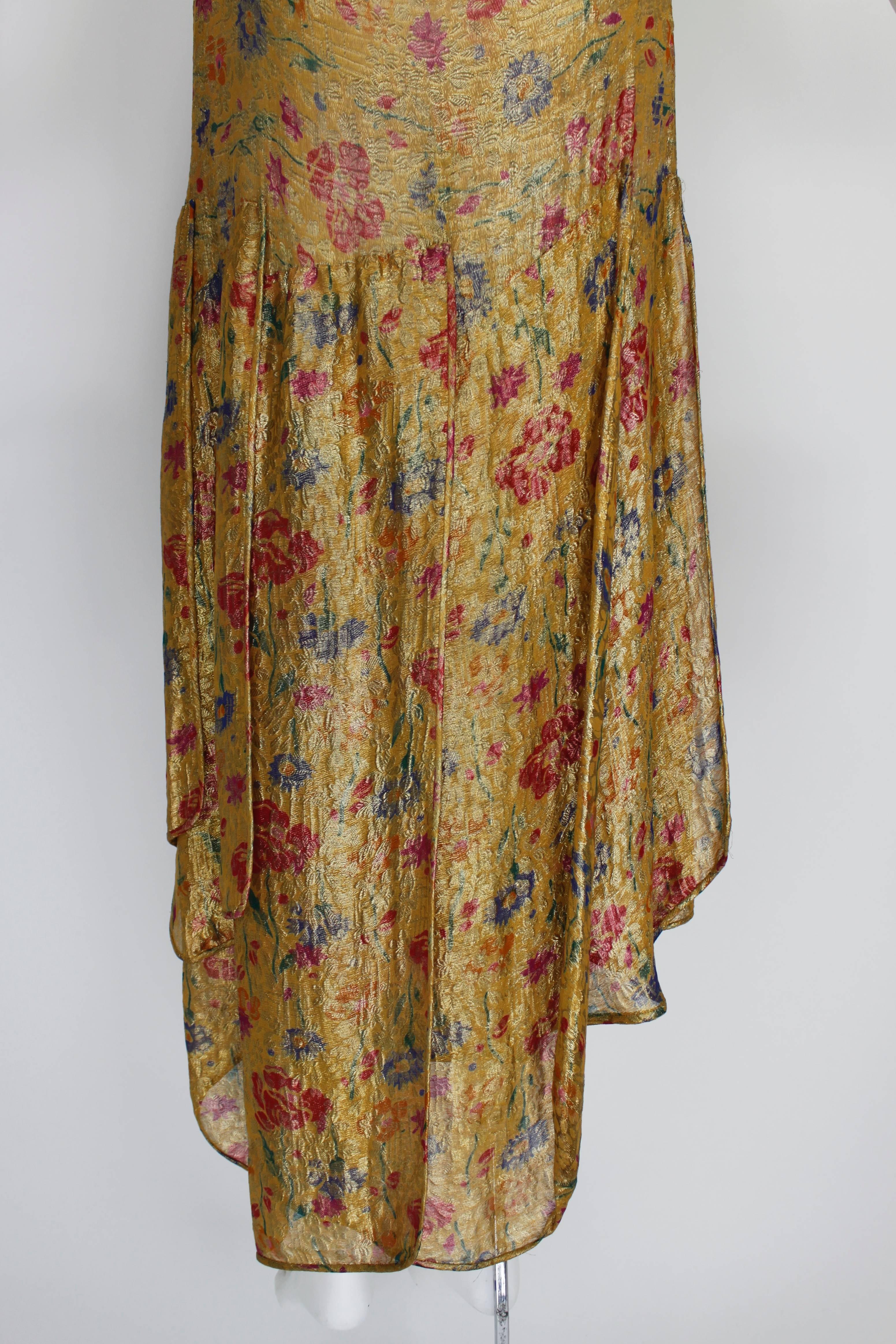 1920s Tiered Marigold Floral French Lamé Cocktail Dress For Sale 2