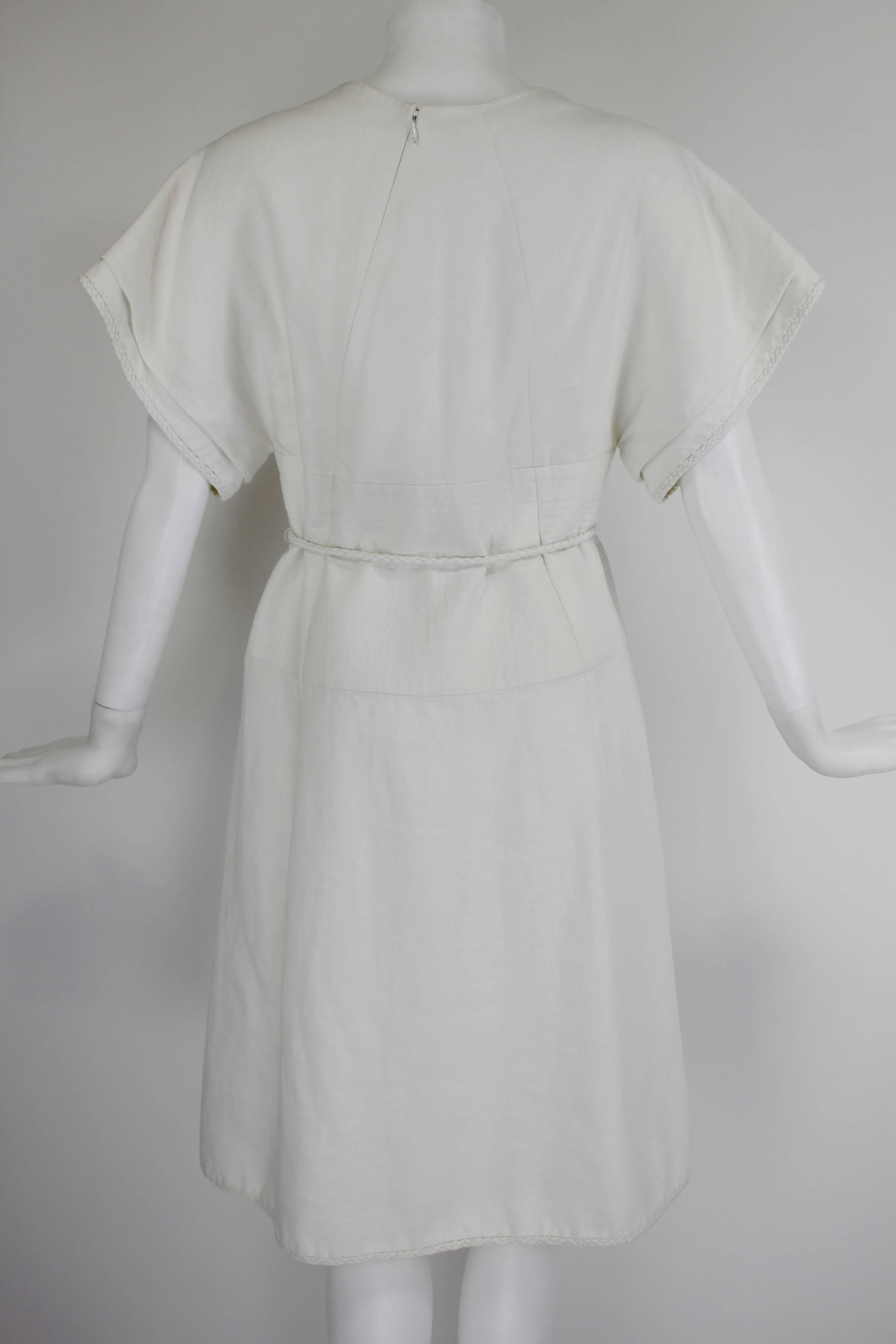 Chado Ralph Rucci Off-White Linen Dress In Excellent Condition In Los Angeles, CA