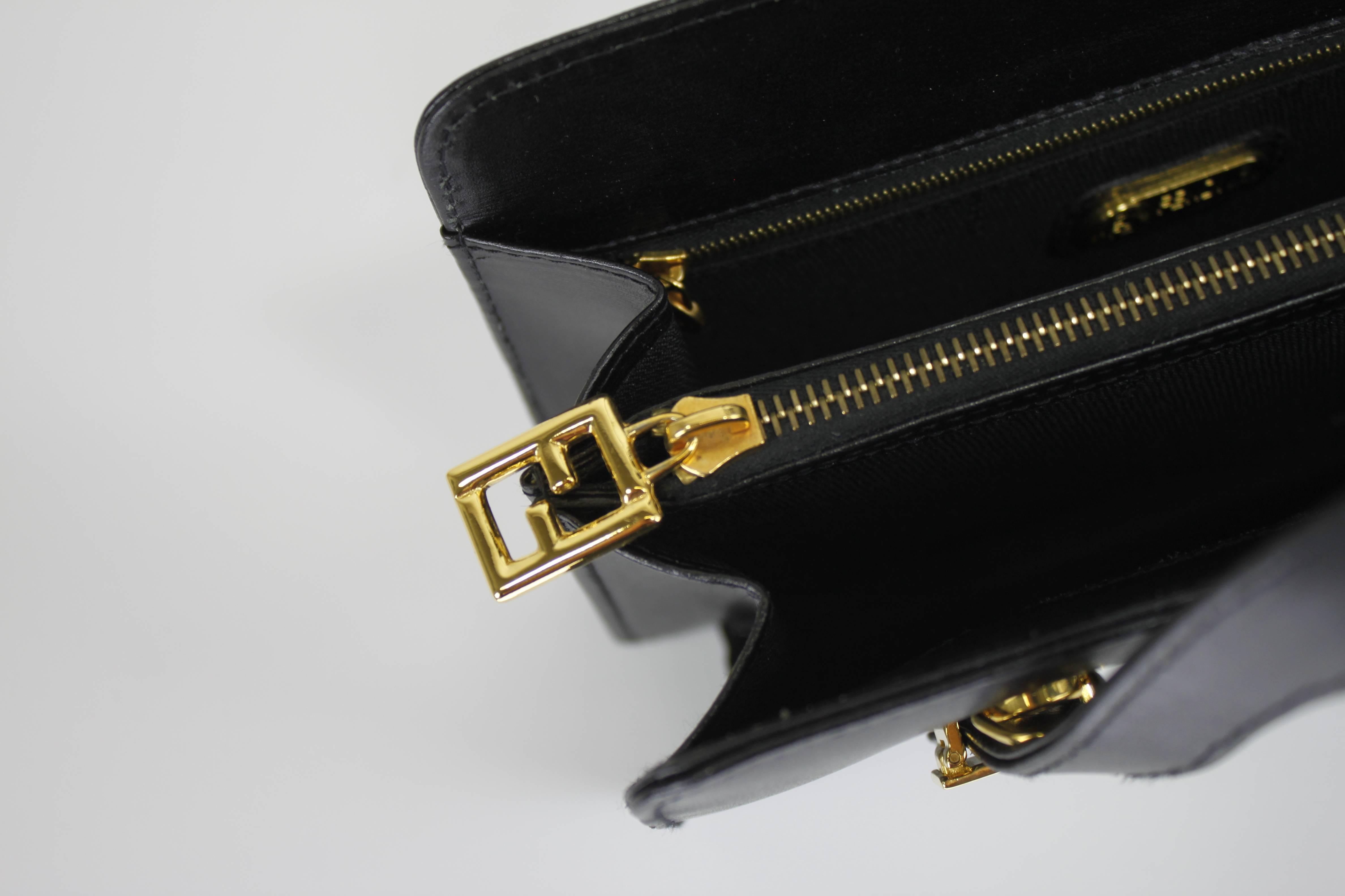 Fendi Black Epi Leather Handbag with Detachable Shoulder Straps In Excellent Condition In Los Angeles, CA