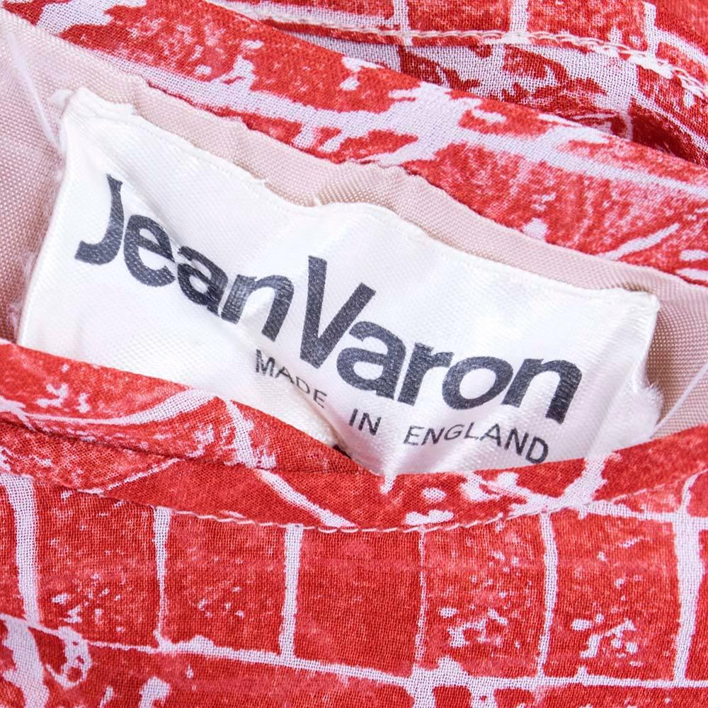 1970s Jean Varon Asymmetrical Abstract Brick Print Dress In Excellent Condition In Los Angeles, CA