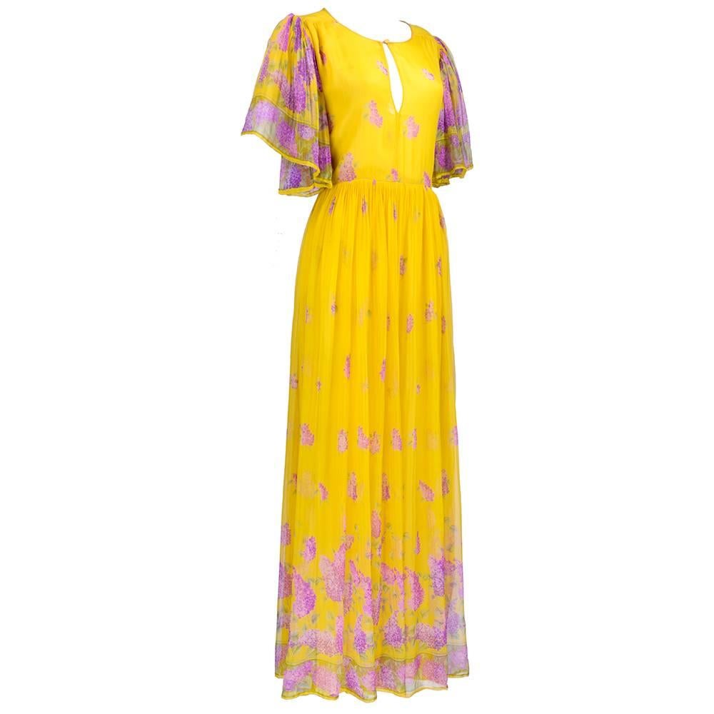 70s Valentino Yellow Floral Chiffon Gown With Wrap In Excellent Condition In Los Angeles, CA